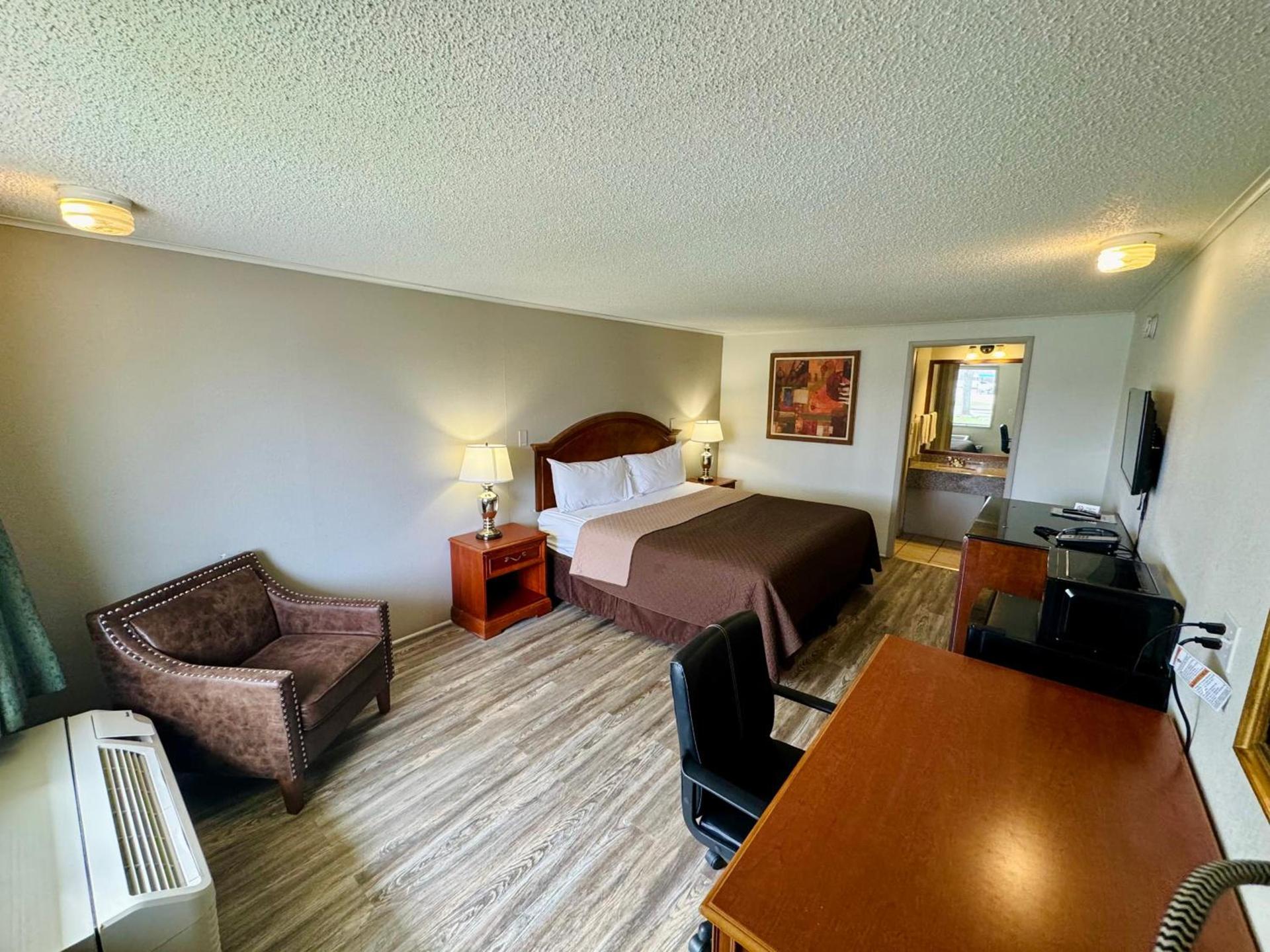 Knights Inn Bridgeport Frankenmuth photo 2