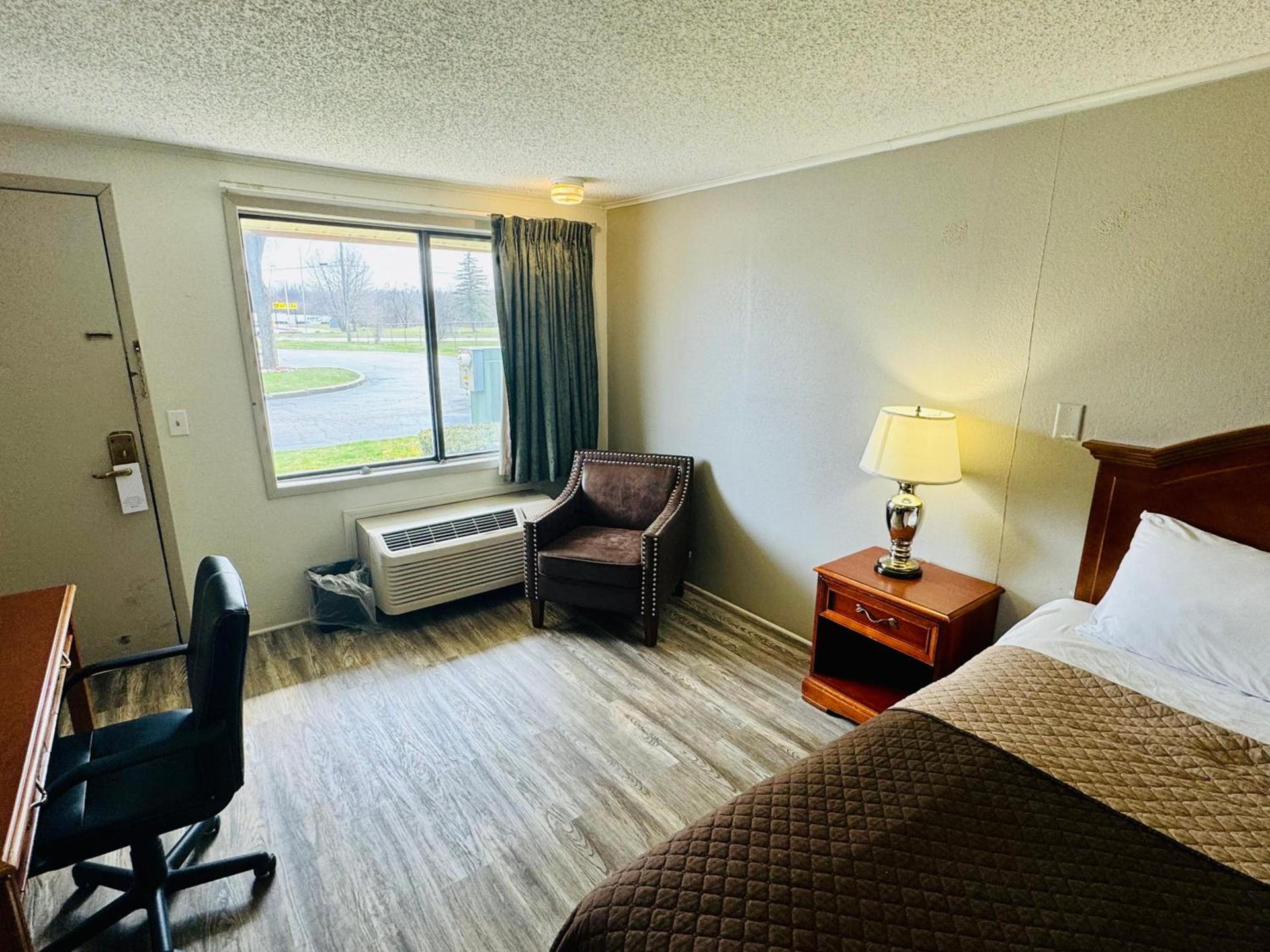 Knights Inn Bridgeport Frankenmuth photo 15