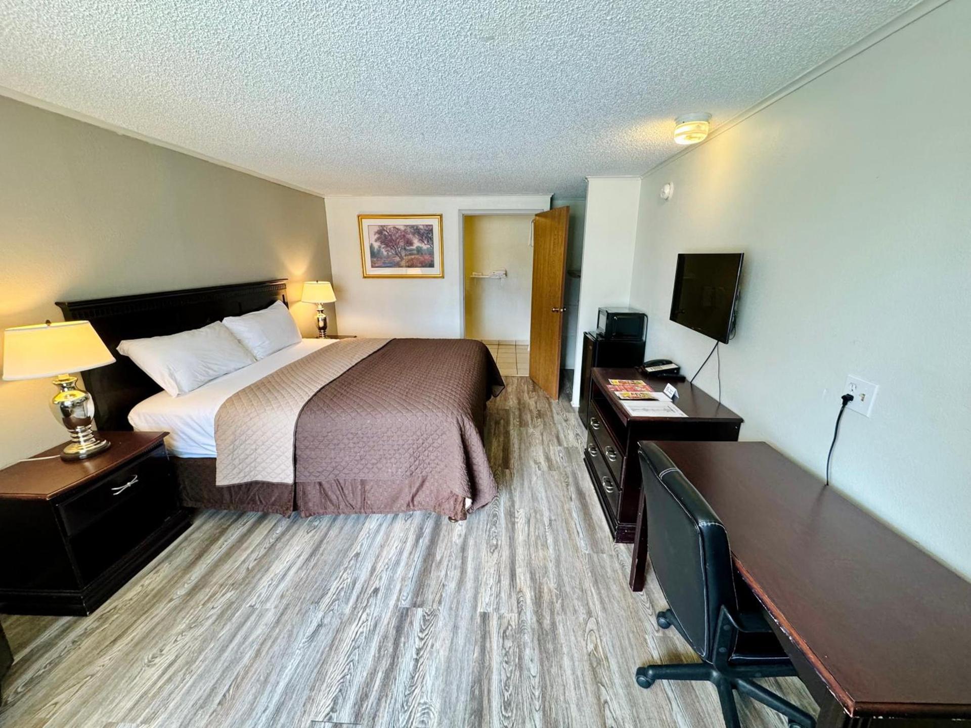 Knights Inn Bridgeport Frankenmuth photo 20