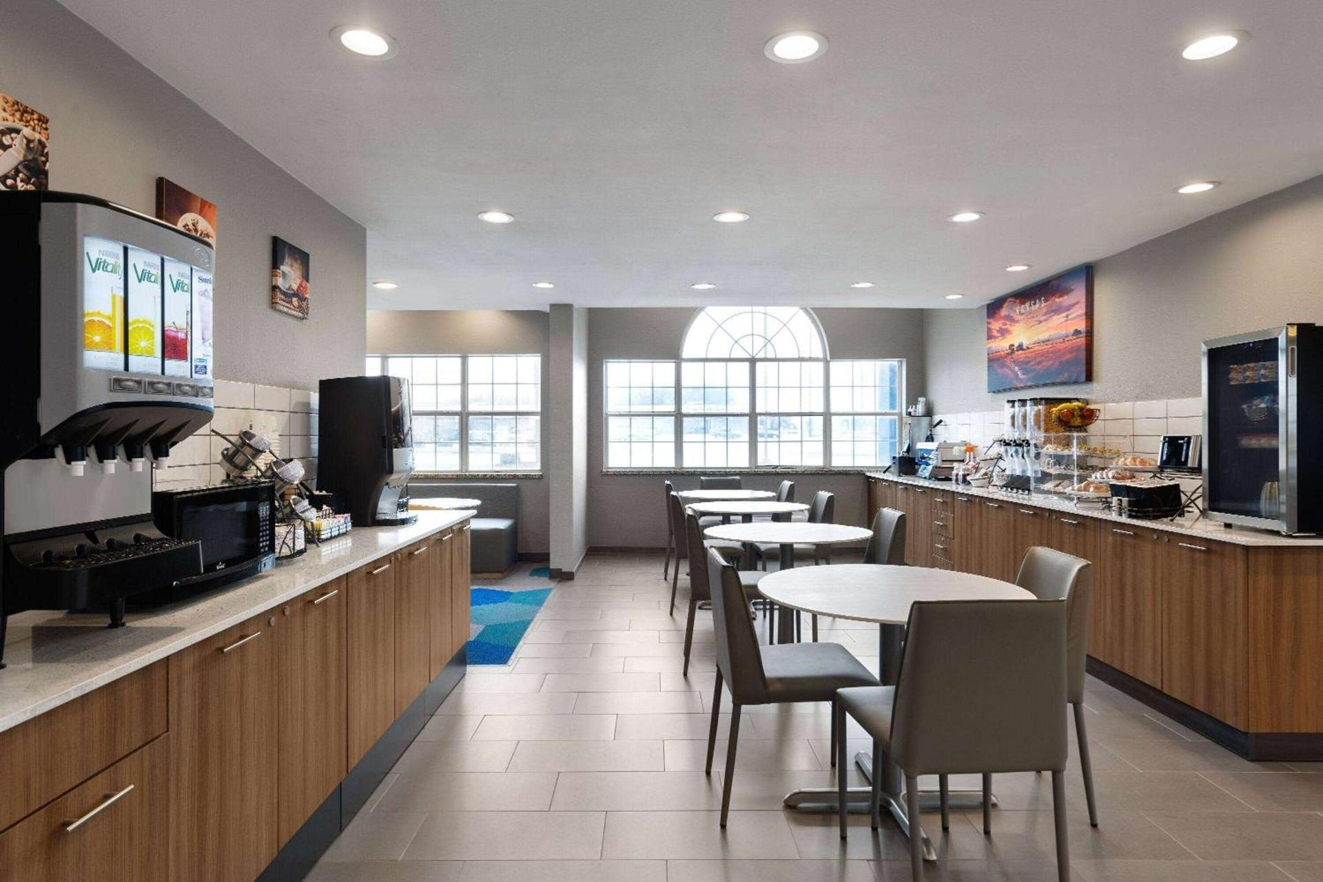 Microtel Inn and Suites Independence photo 8
