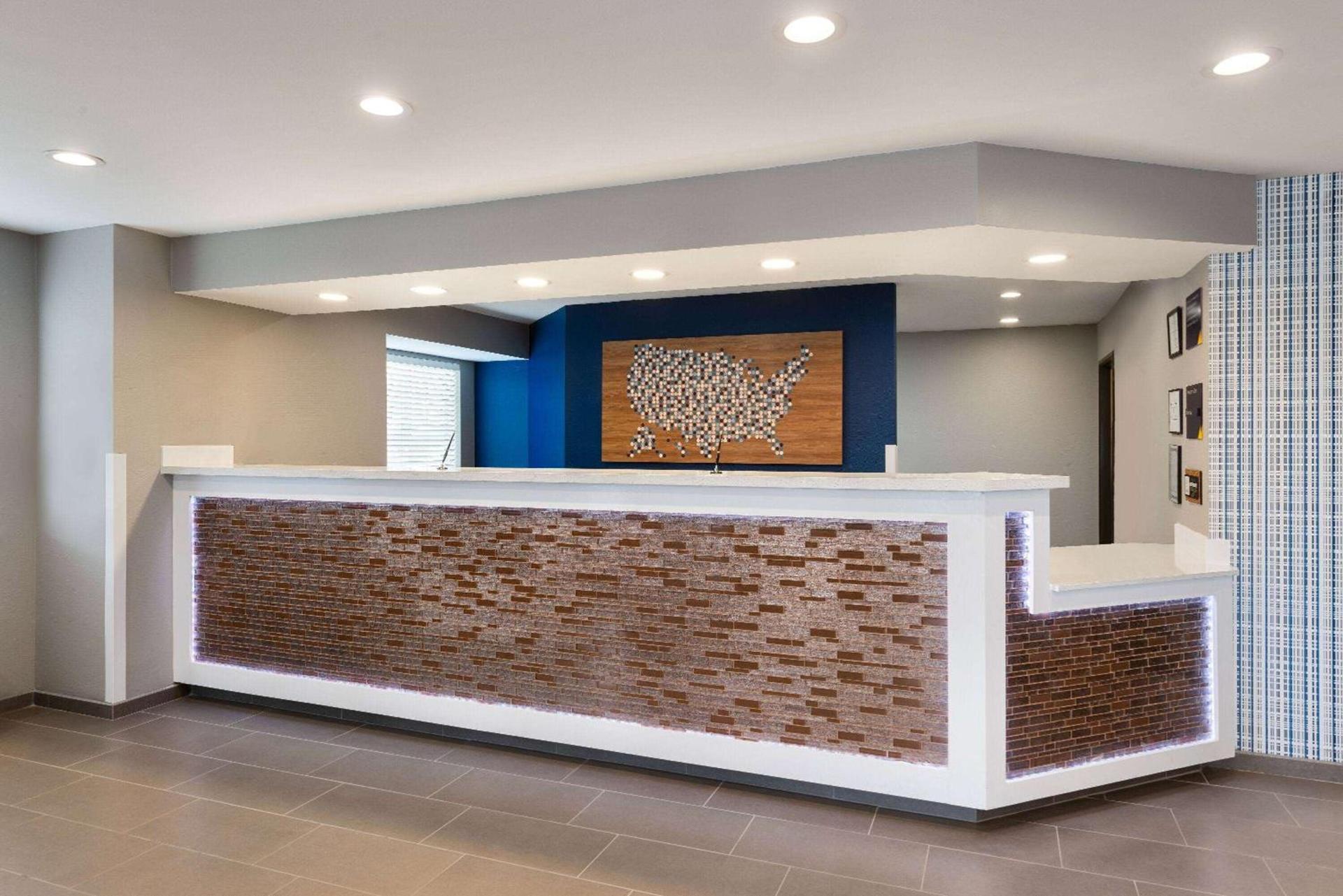 Microtel Inn and Suites Independence photo 6