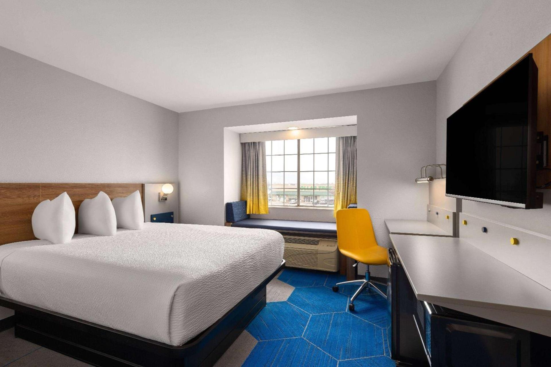 Microtel Inn and Suites Independence photo 15