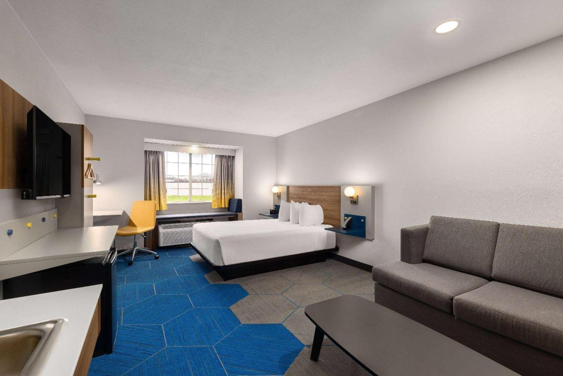 Microtel Inn and Suites Independence photo 23