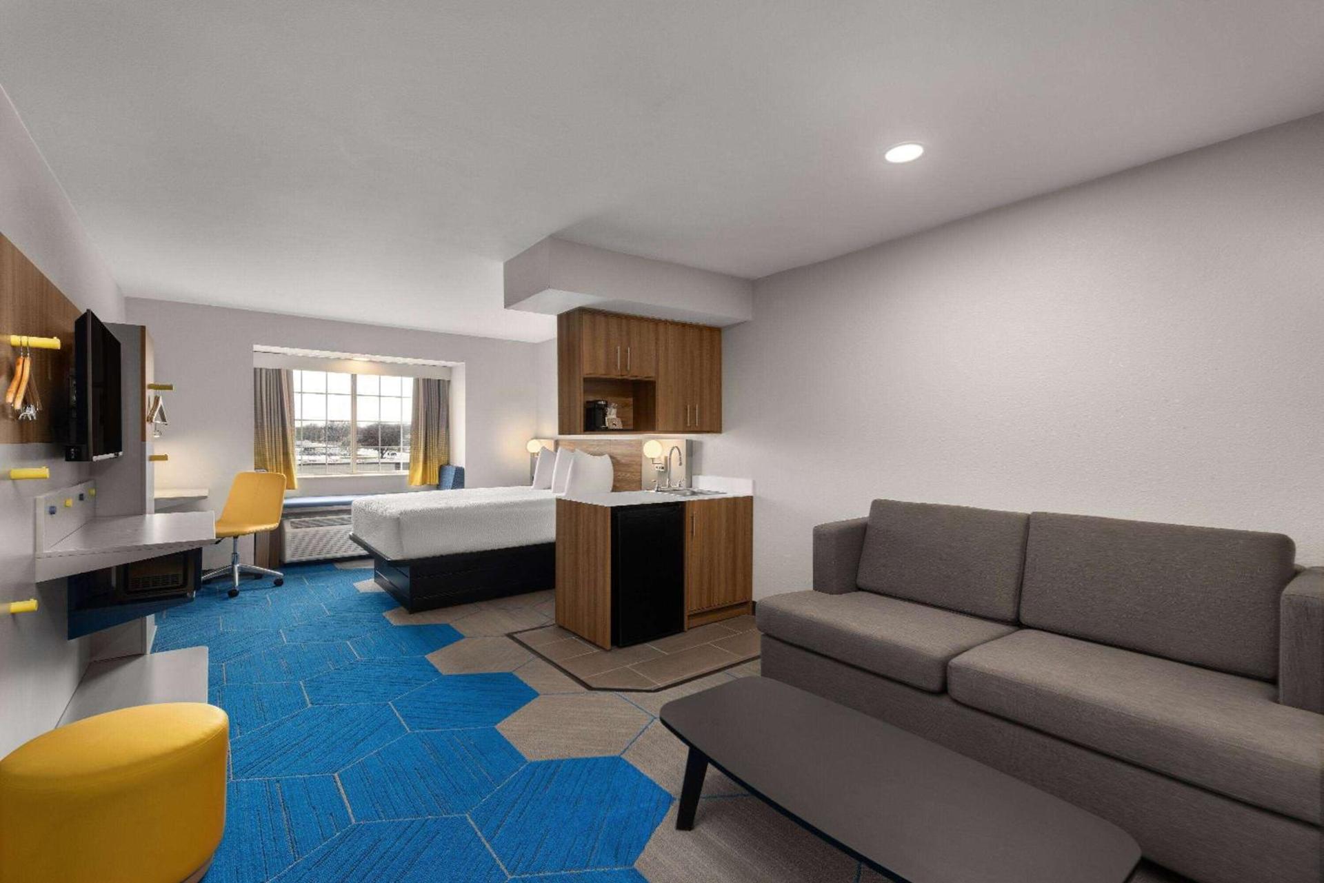 Microtel Inn and Suites Independence photo 25