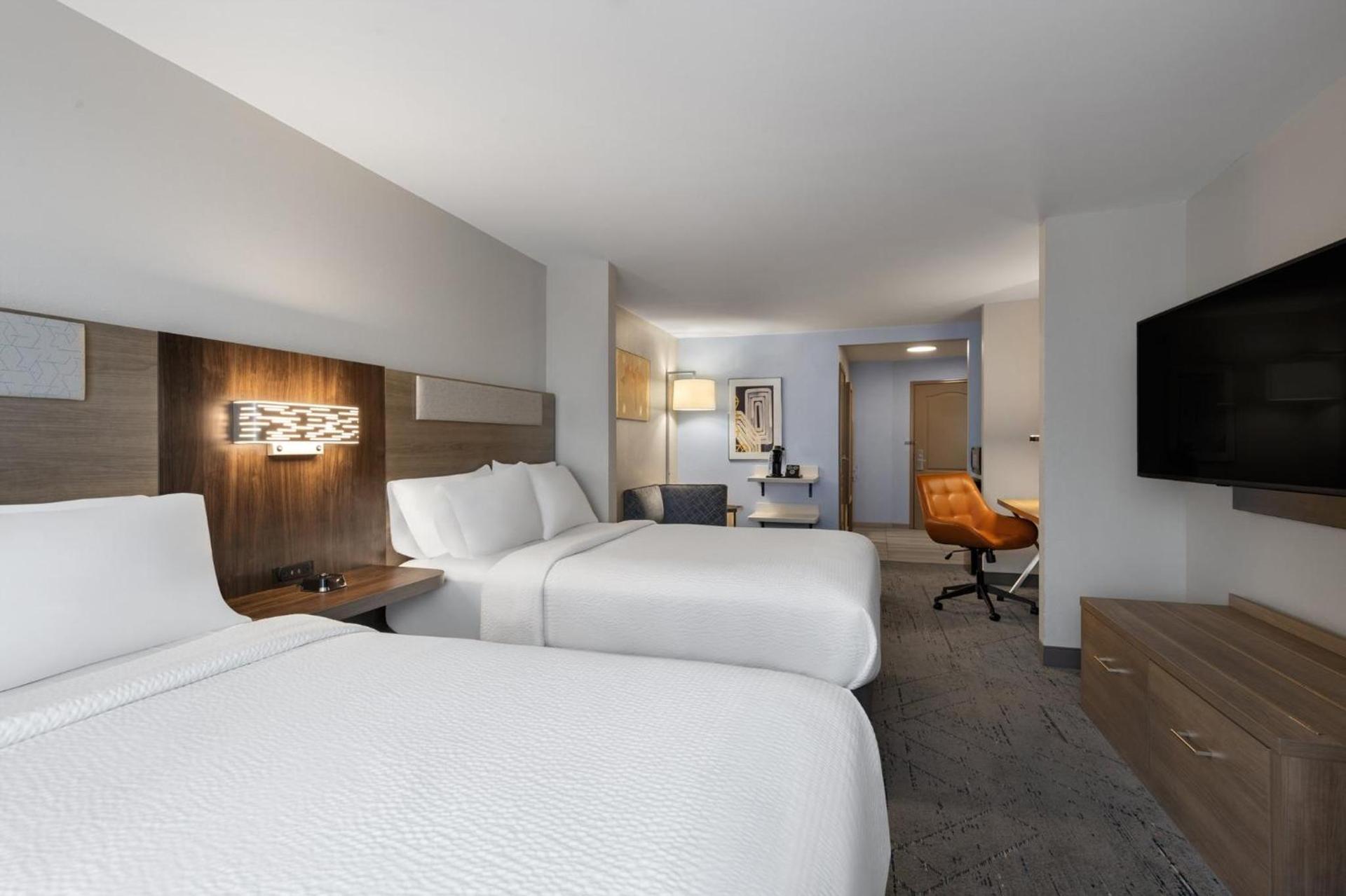 Holiday Inn Express Savannah Airport by IHG photo 33