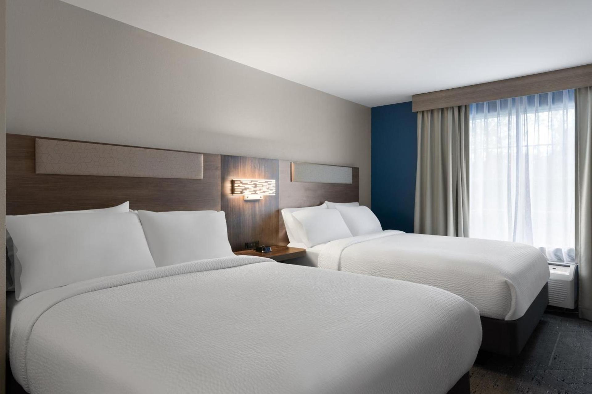 Holiday Inn Express Savannah Airport by IHG photo 44