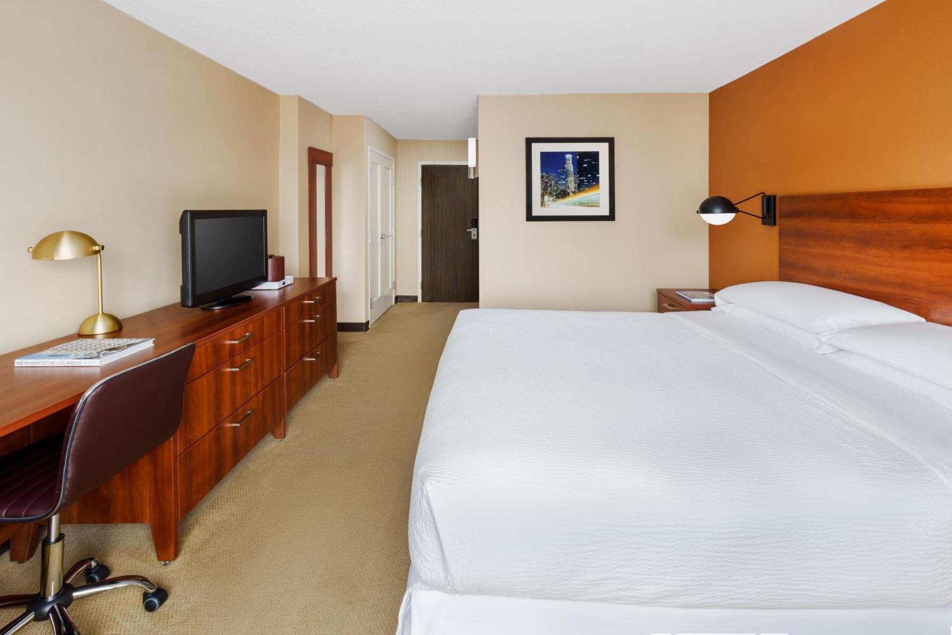 Four Points by Sheraton Los Angeles International Airport photo 9