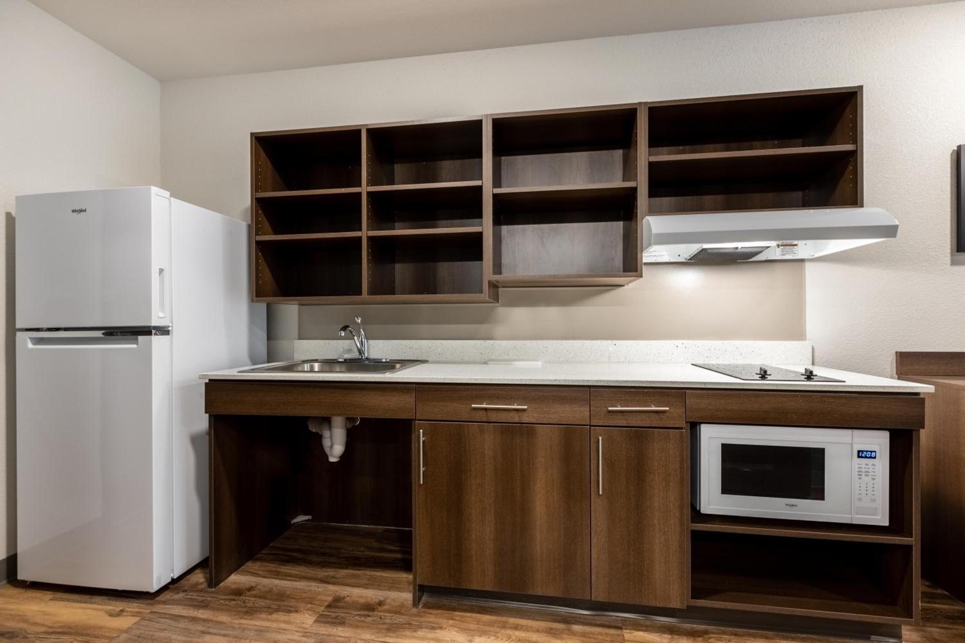 WoodSpring Suites Corona photo 17