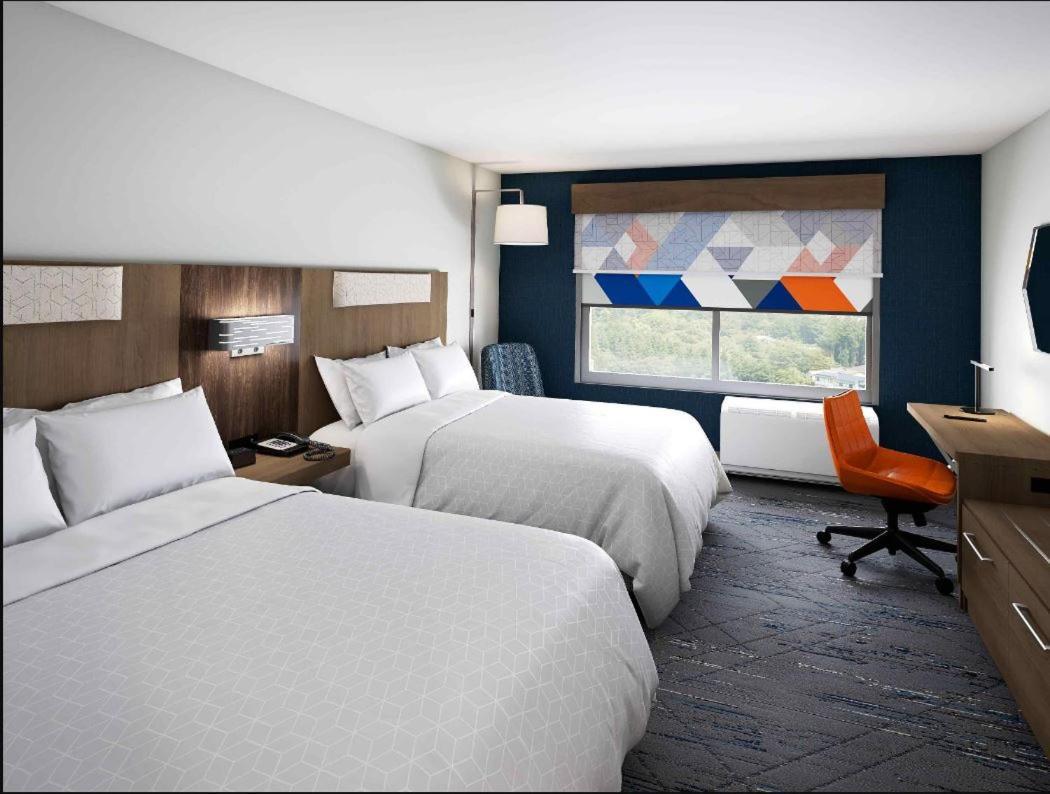Holiday Inn Express Corpus Christi - Beachfront by IHG photo 2