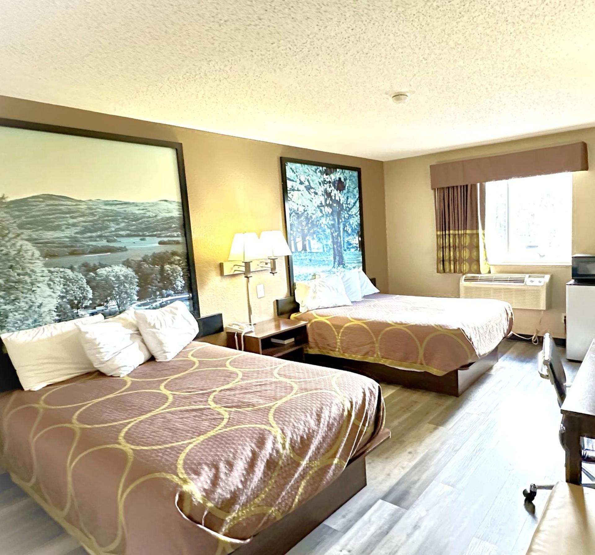 Super 8 by Wyndham Latham - Albany Airport photo 12