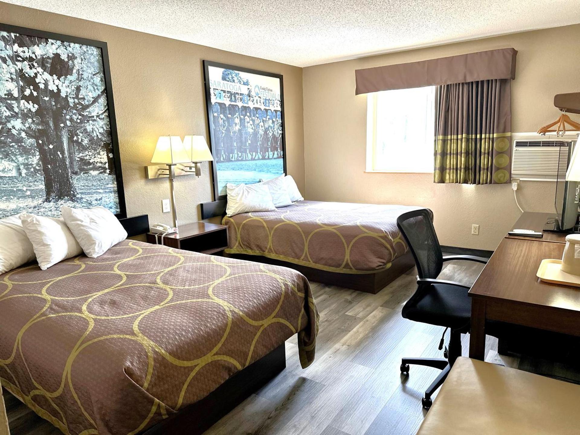 Super 8 by Wyndham Latham - Albany Airport photo 8