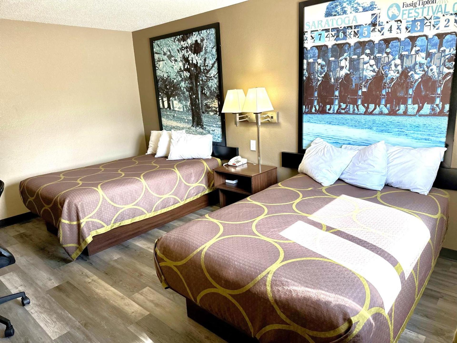 Super 8 by Wyndham Latham - Albany Airport photo 7