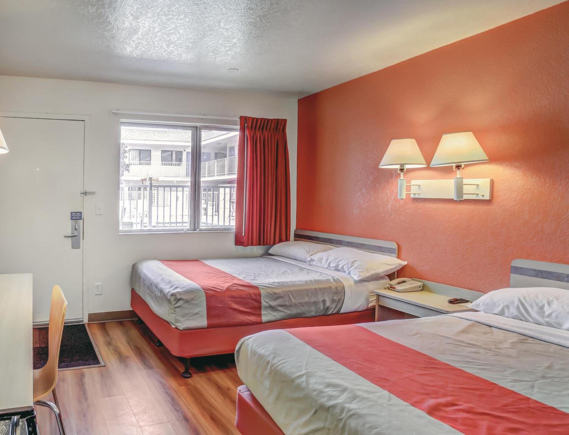 Motel 6-Medford, OR photo 5