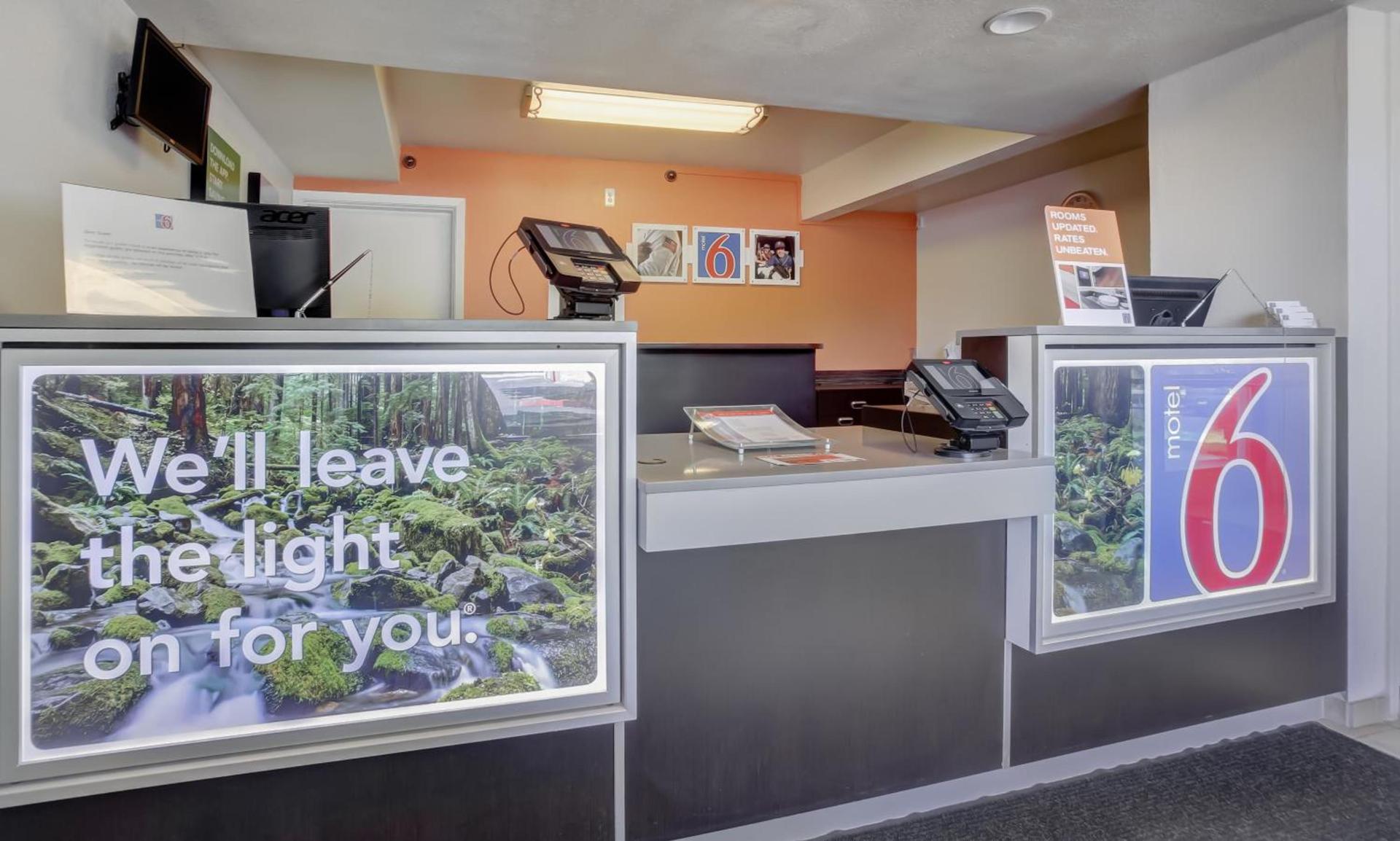 Motel 6-Medford, OR photo 13