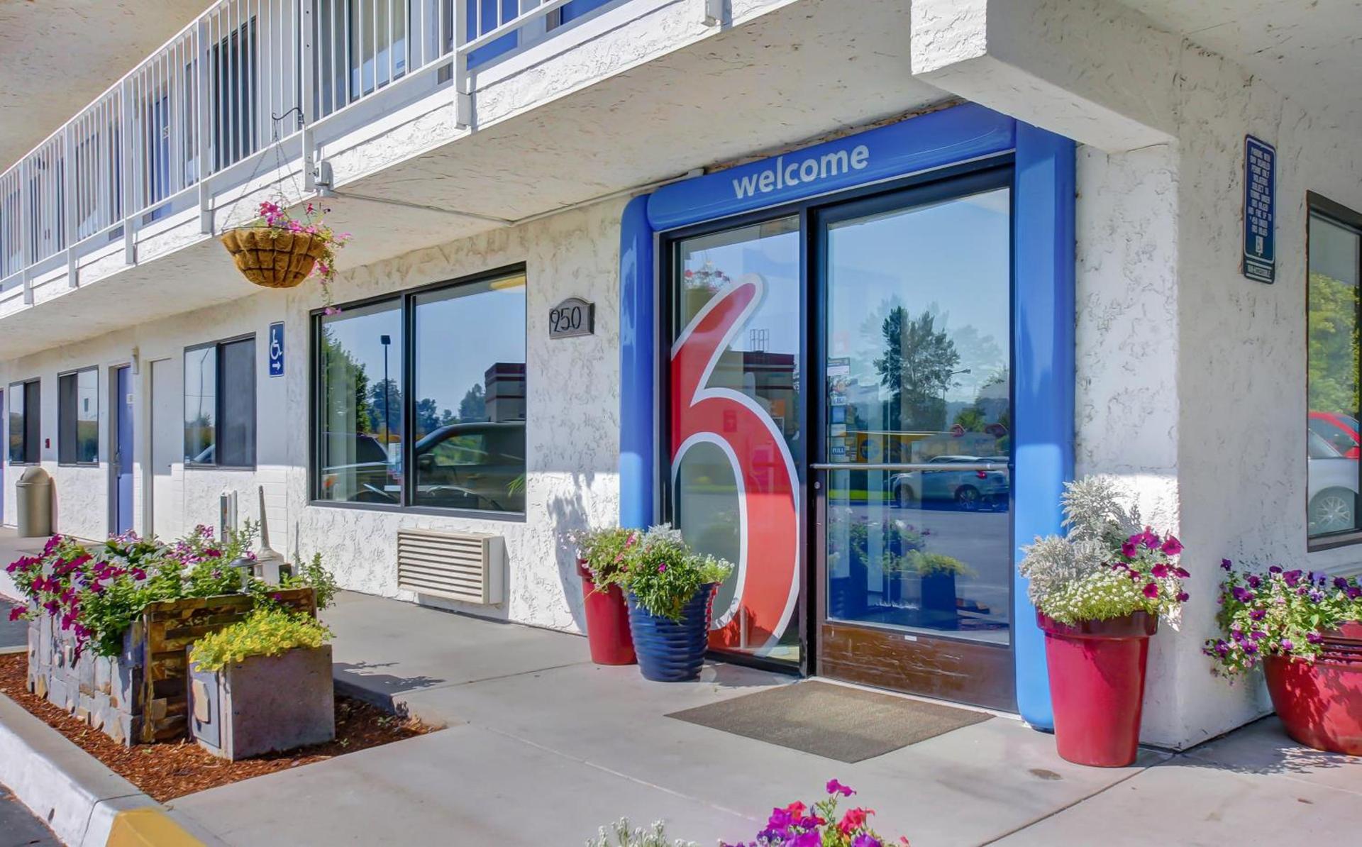 Motel 6-Medford, OR photo 4
