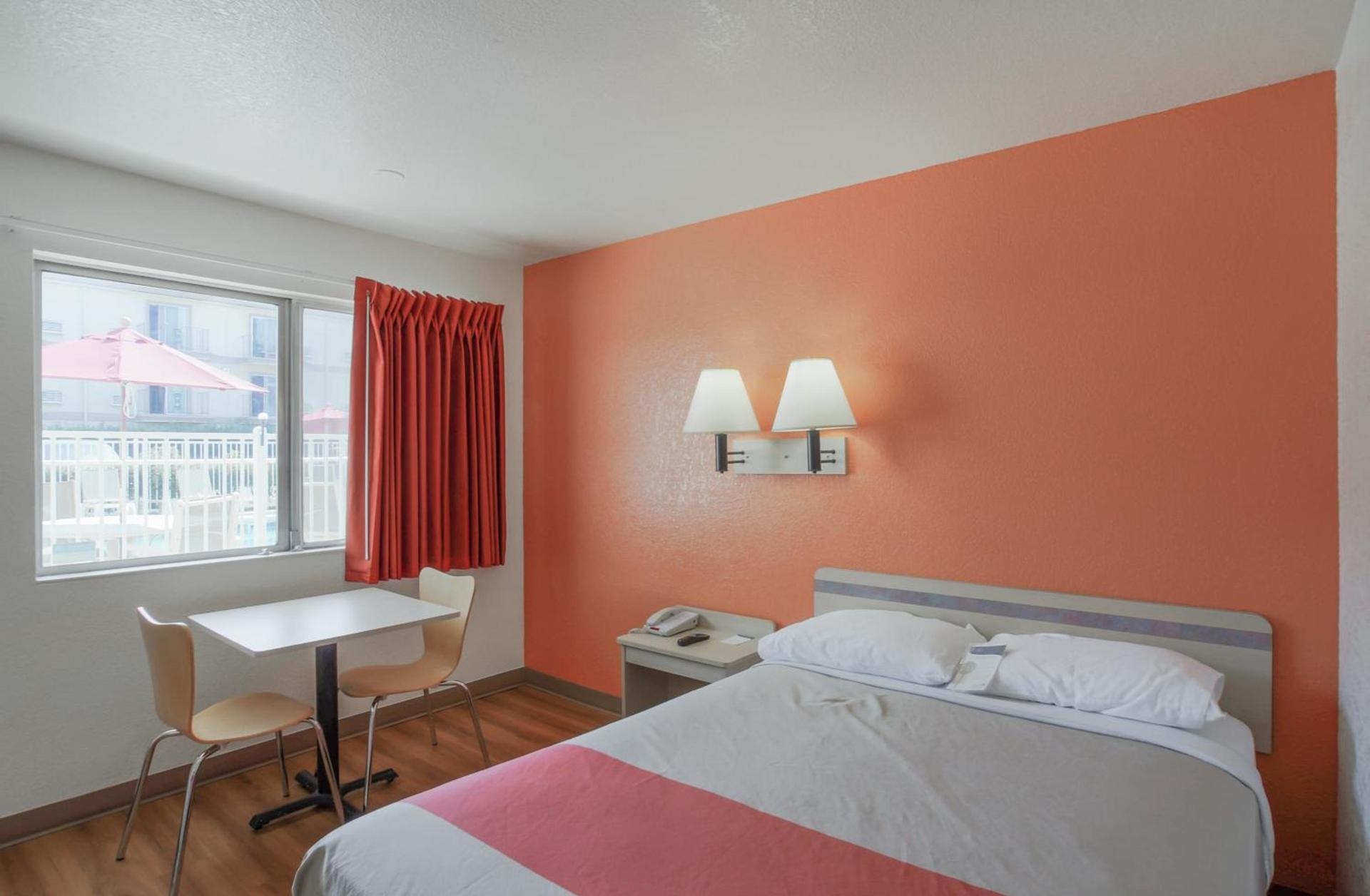 Motel 6-Medford, OR photo 18