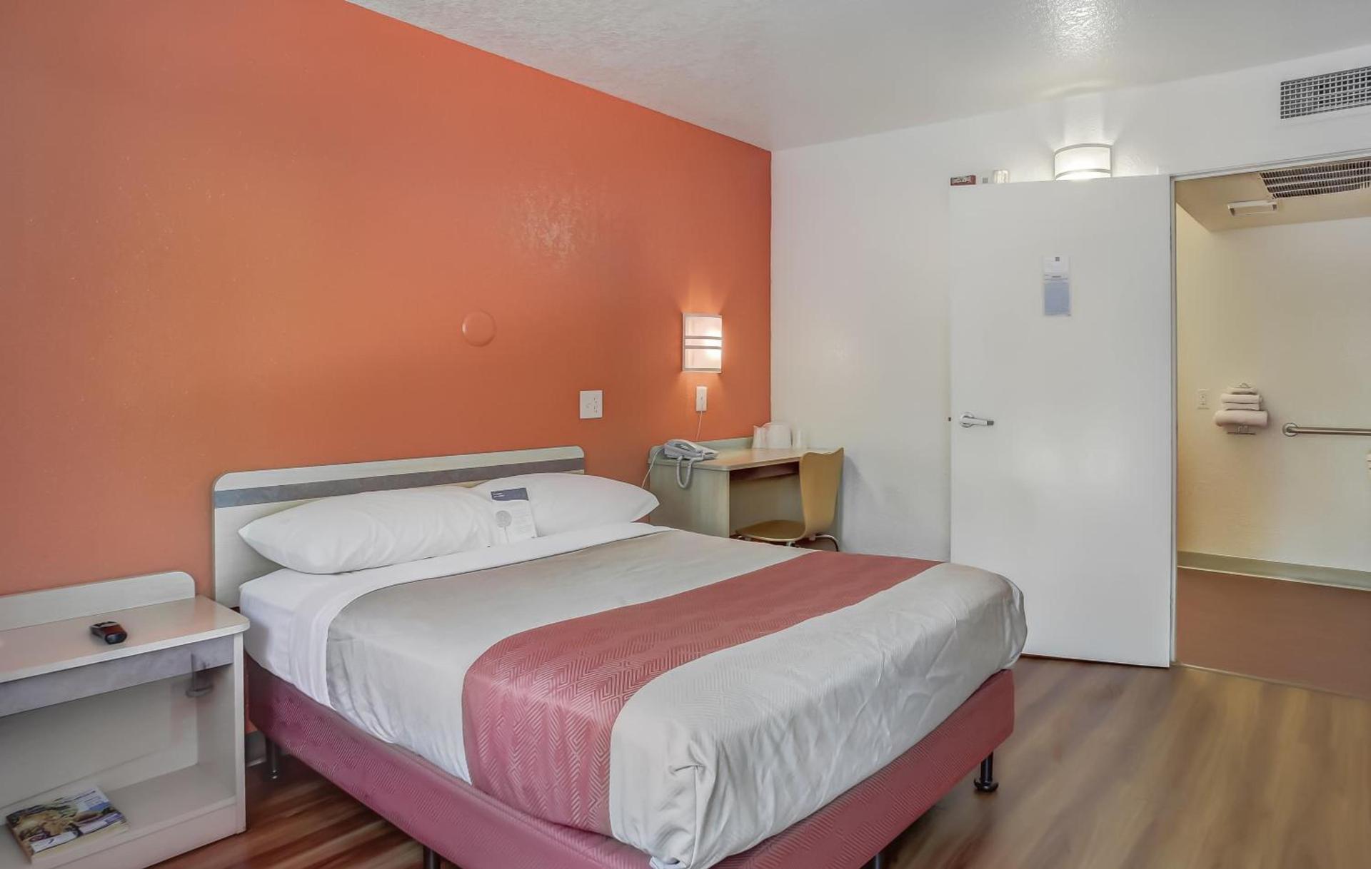 Motel 6-Medford, OR photo 19