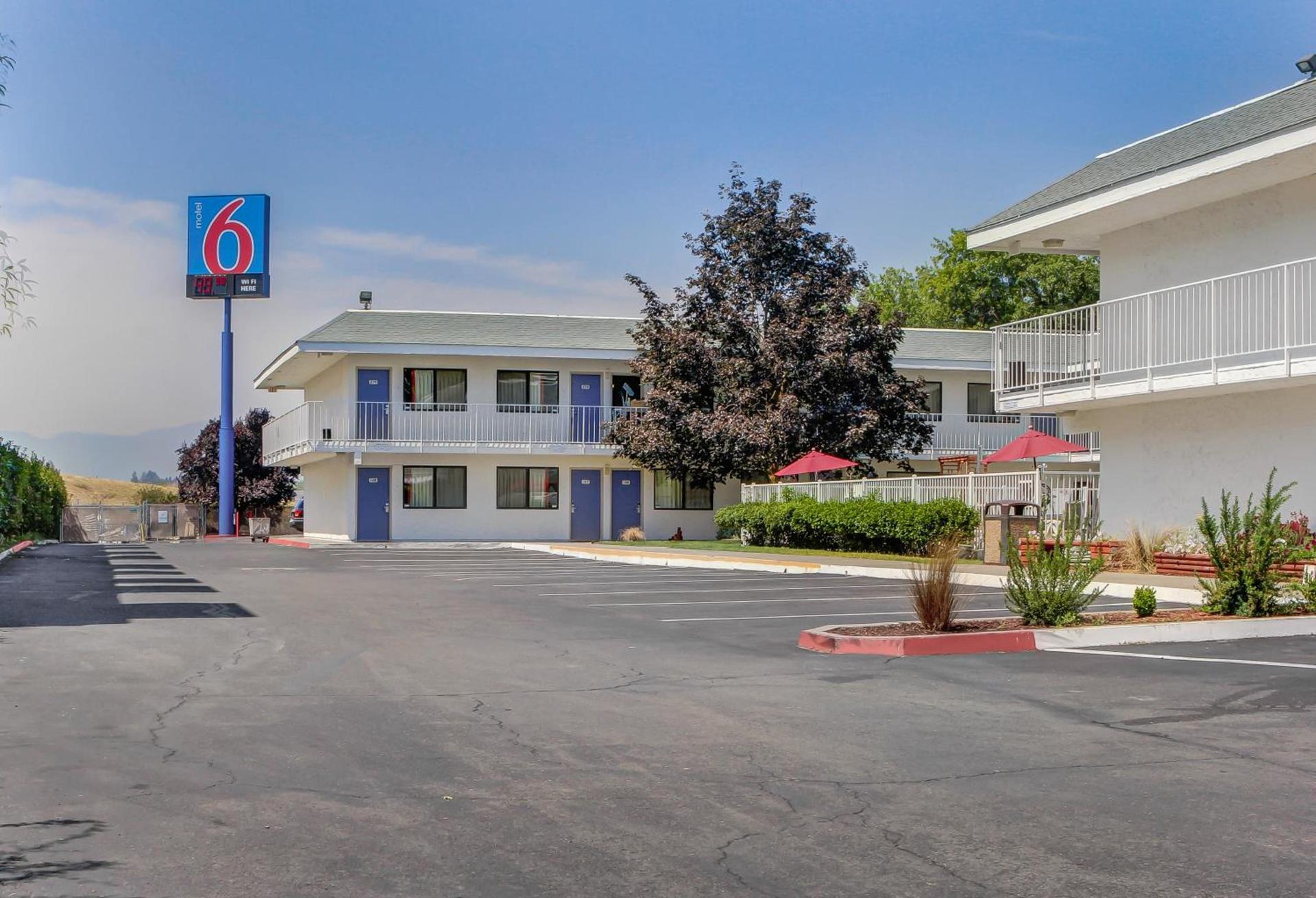 Motel 6-Medford, OR photo 3