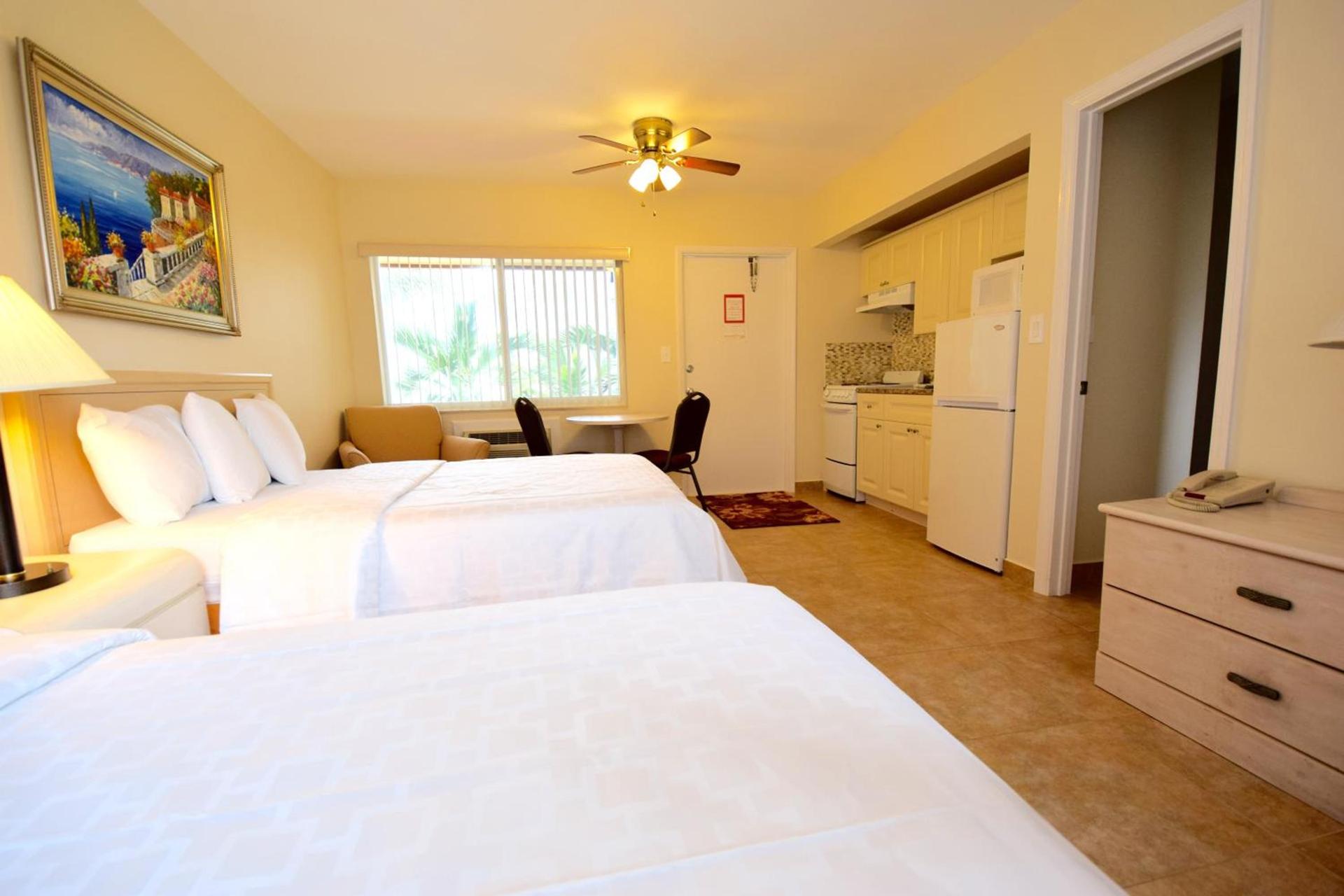 Surf Side Resort photo 58