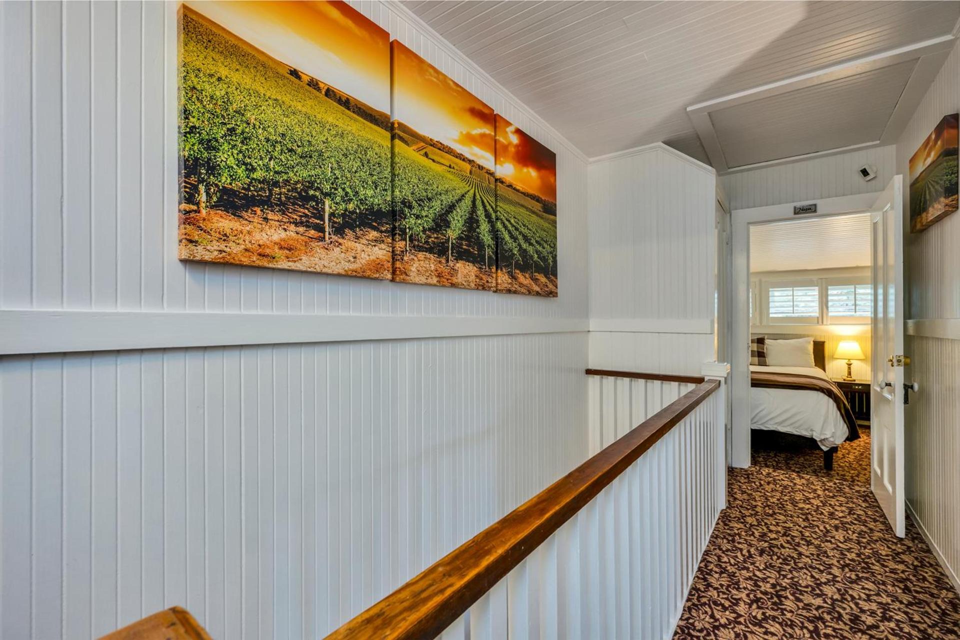 Calistoga Wine Way Inn photo 53