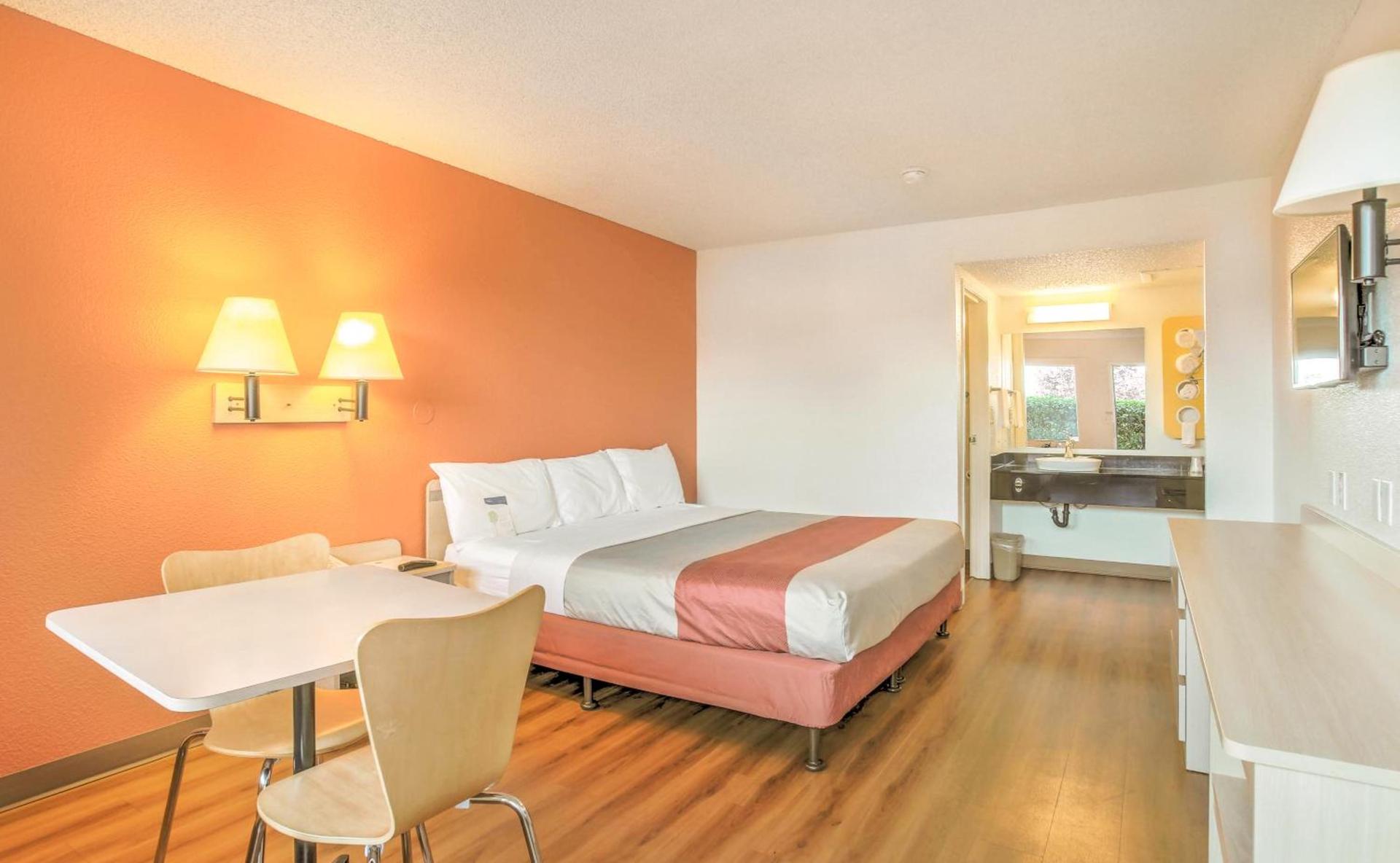 Motel 6-Medford, OR - North photo 26