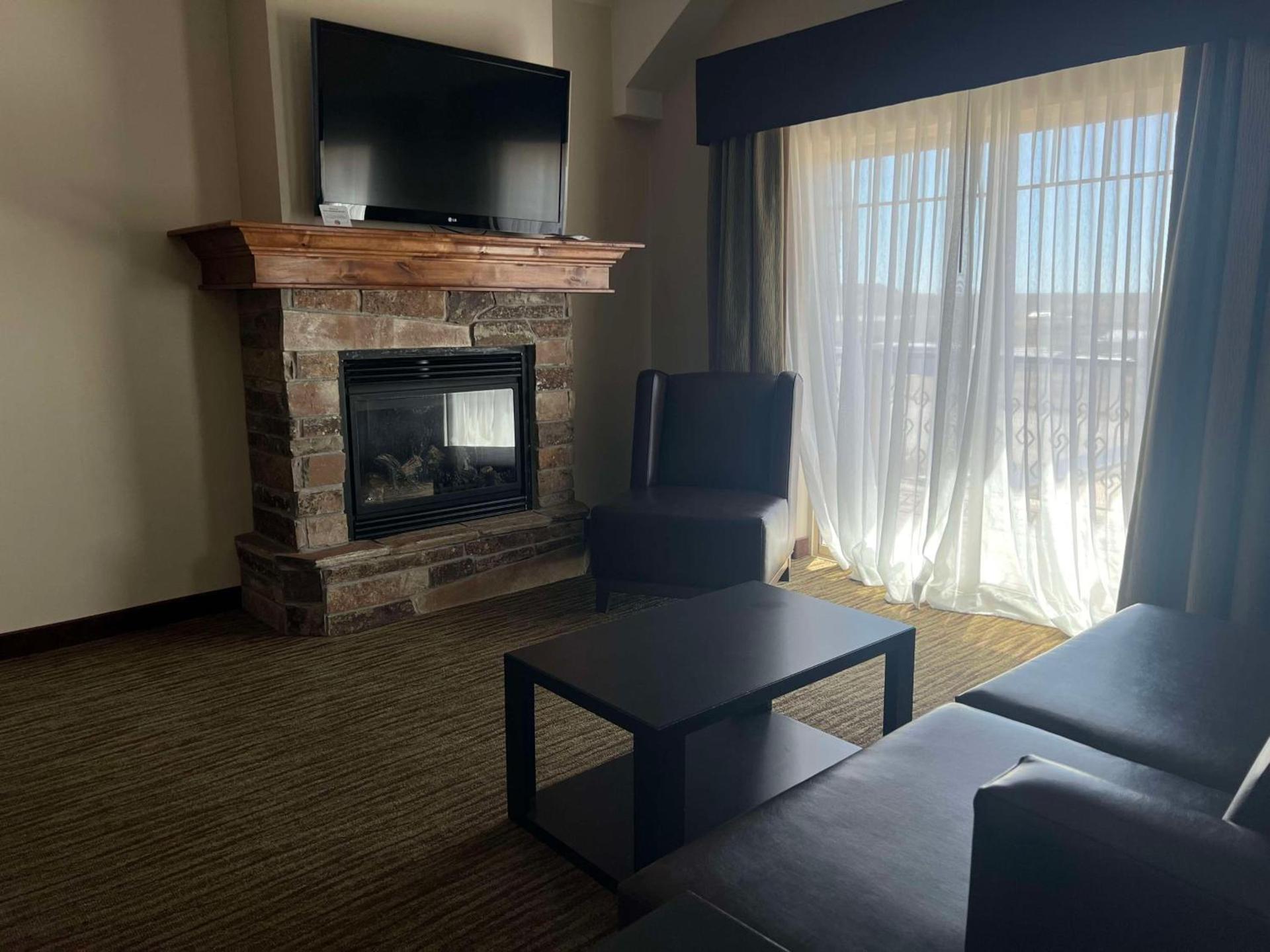 Best Western Plus Landmark Hotel photo 28
