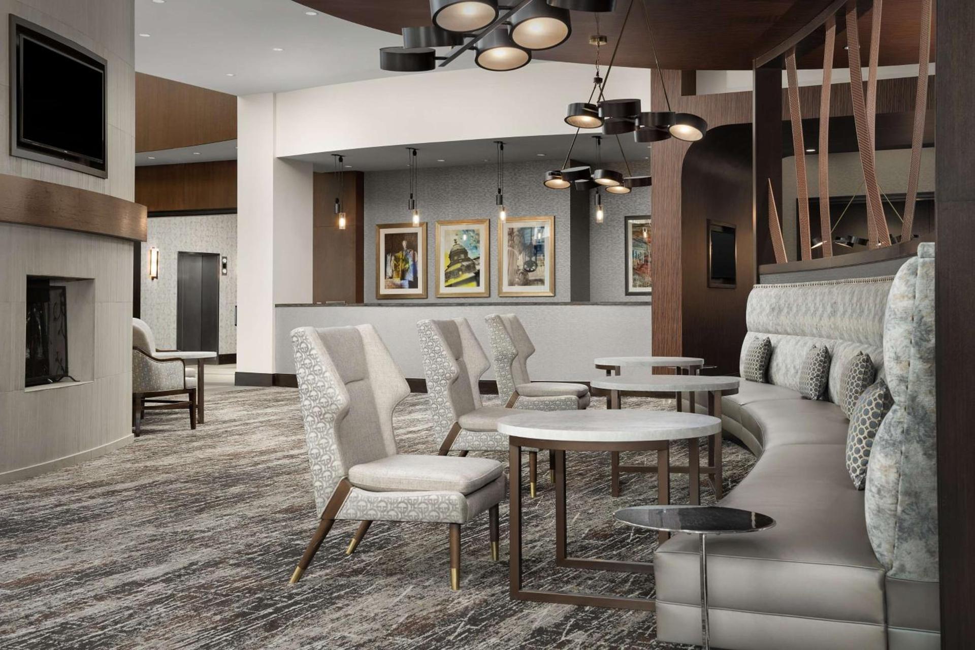 Embassy Suites Springfield photo 7