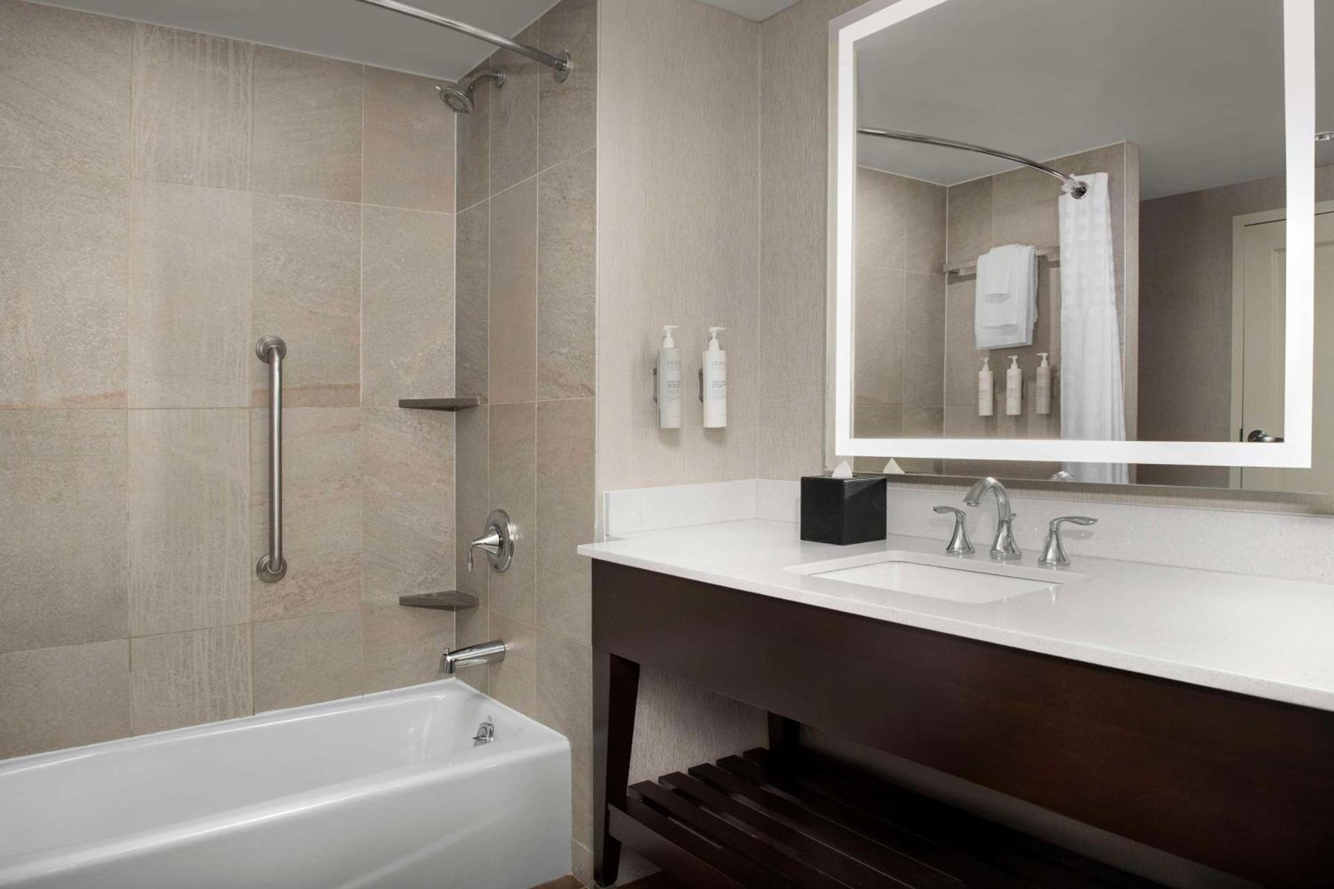 Embassy Suites Springfield photo 22