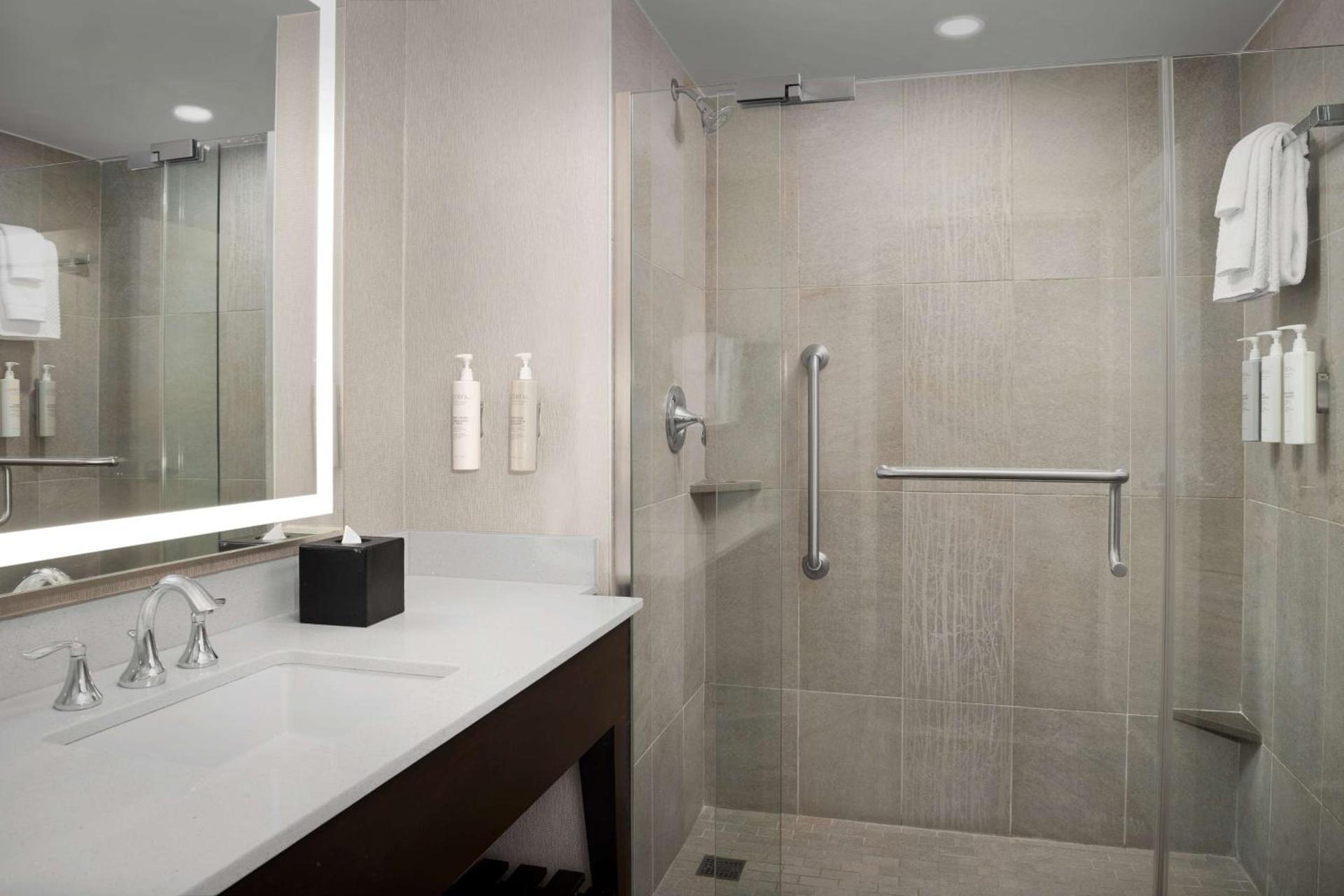 Embassy Suites Springfield photo 26