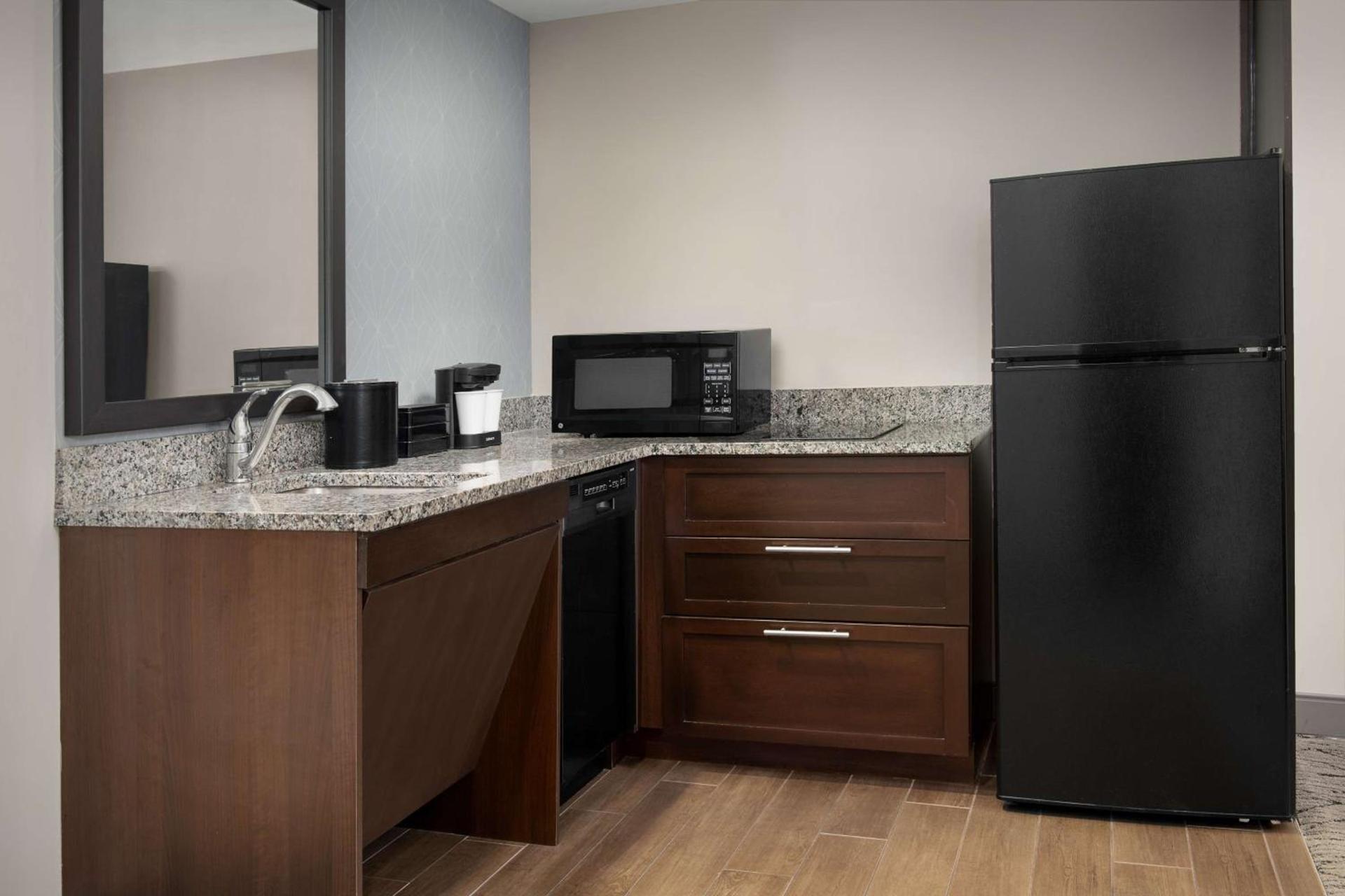 Embassy Suites Springfield photo 49