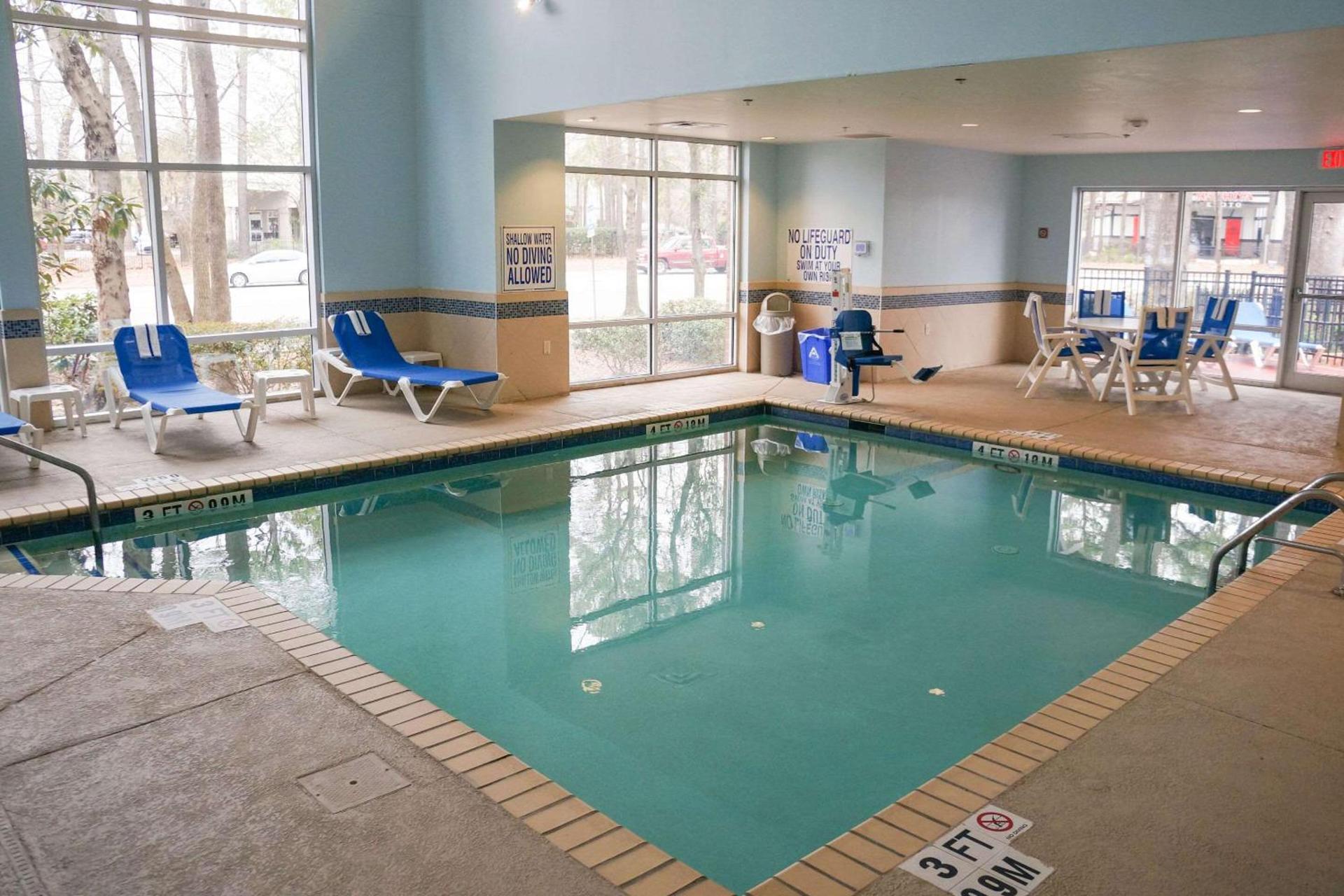 Comfort Suites Charleston West Ashley photo 29