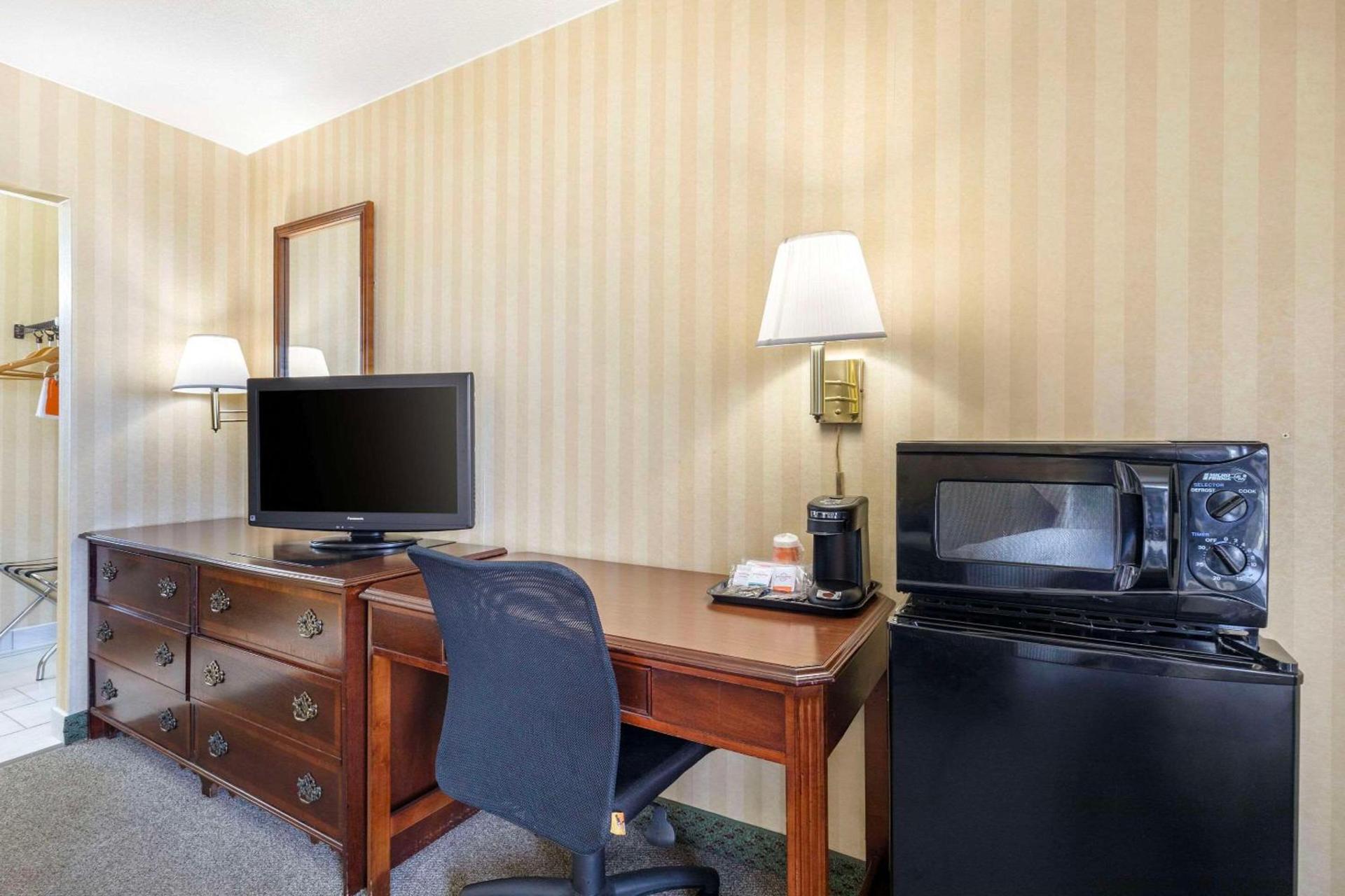 Quality Inn Vienna - Tysons Corner photo 14
