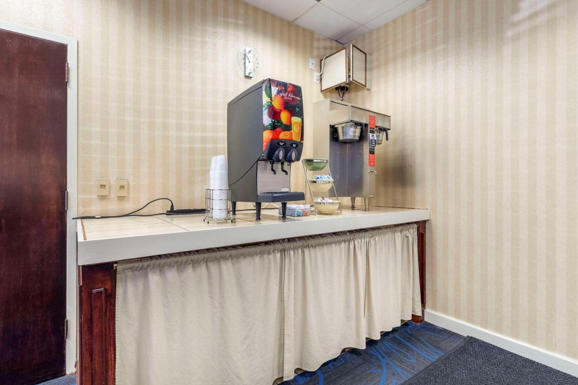 Quality Inn Vienna - Tysons Corner photo 22