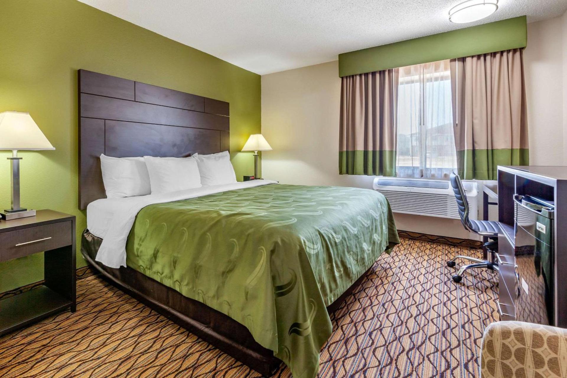 Quality Inn New London photo 9