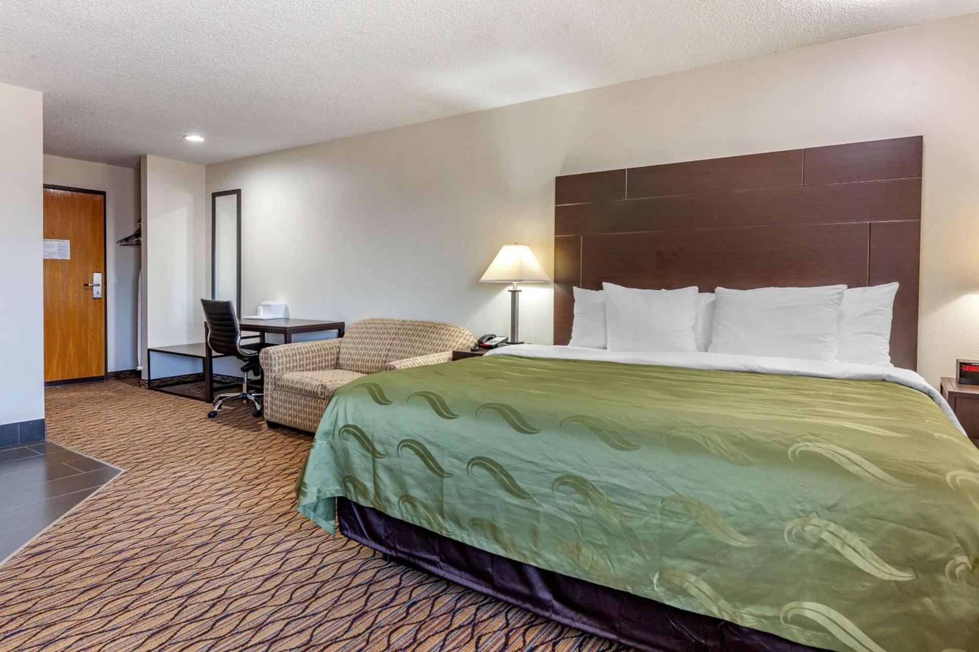 Quality Inn New London photo 23