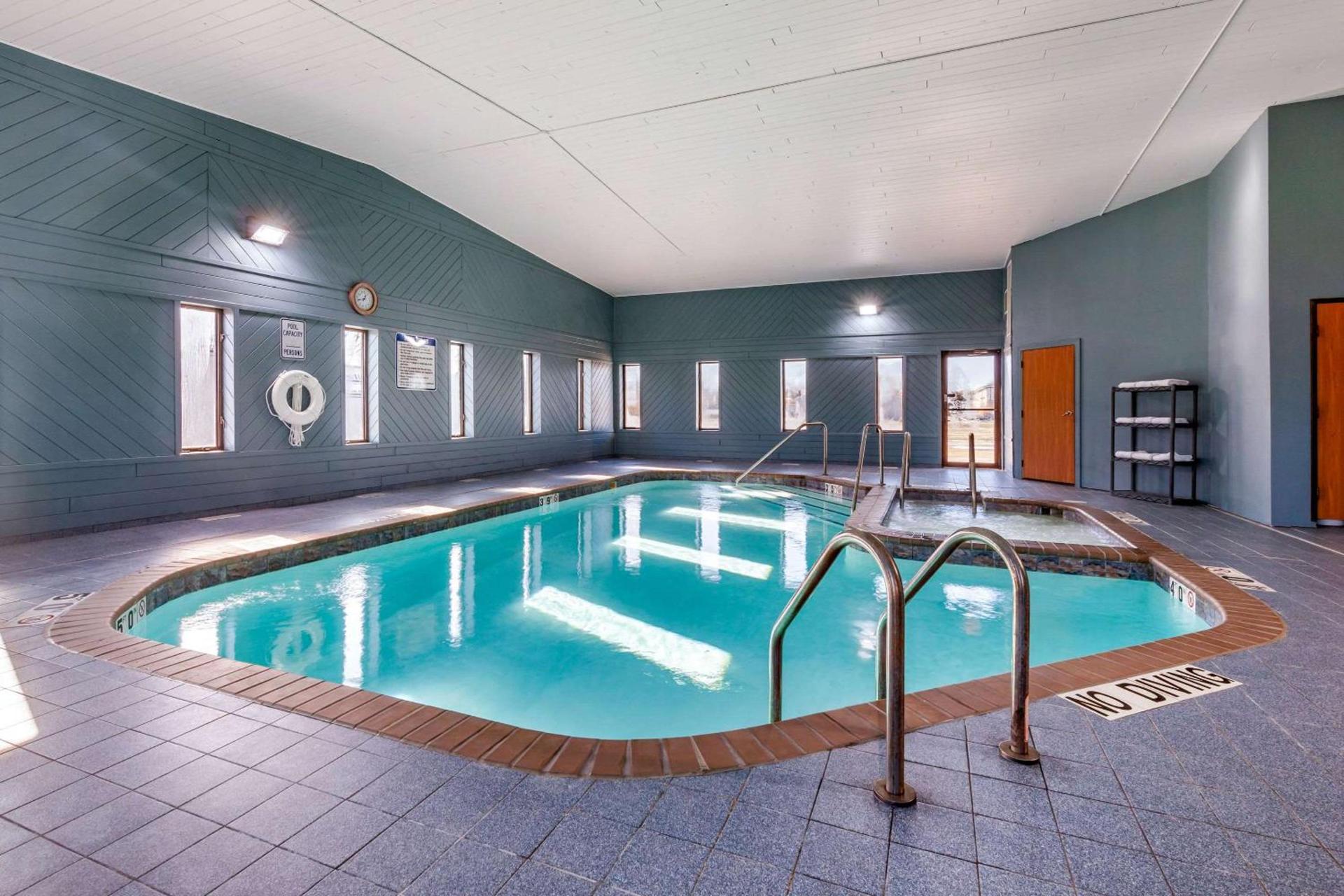 Quality Inn New London photo 26