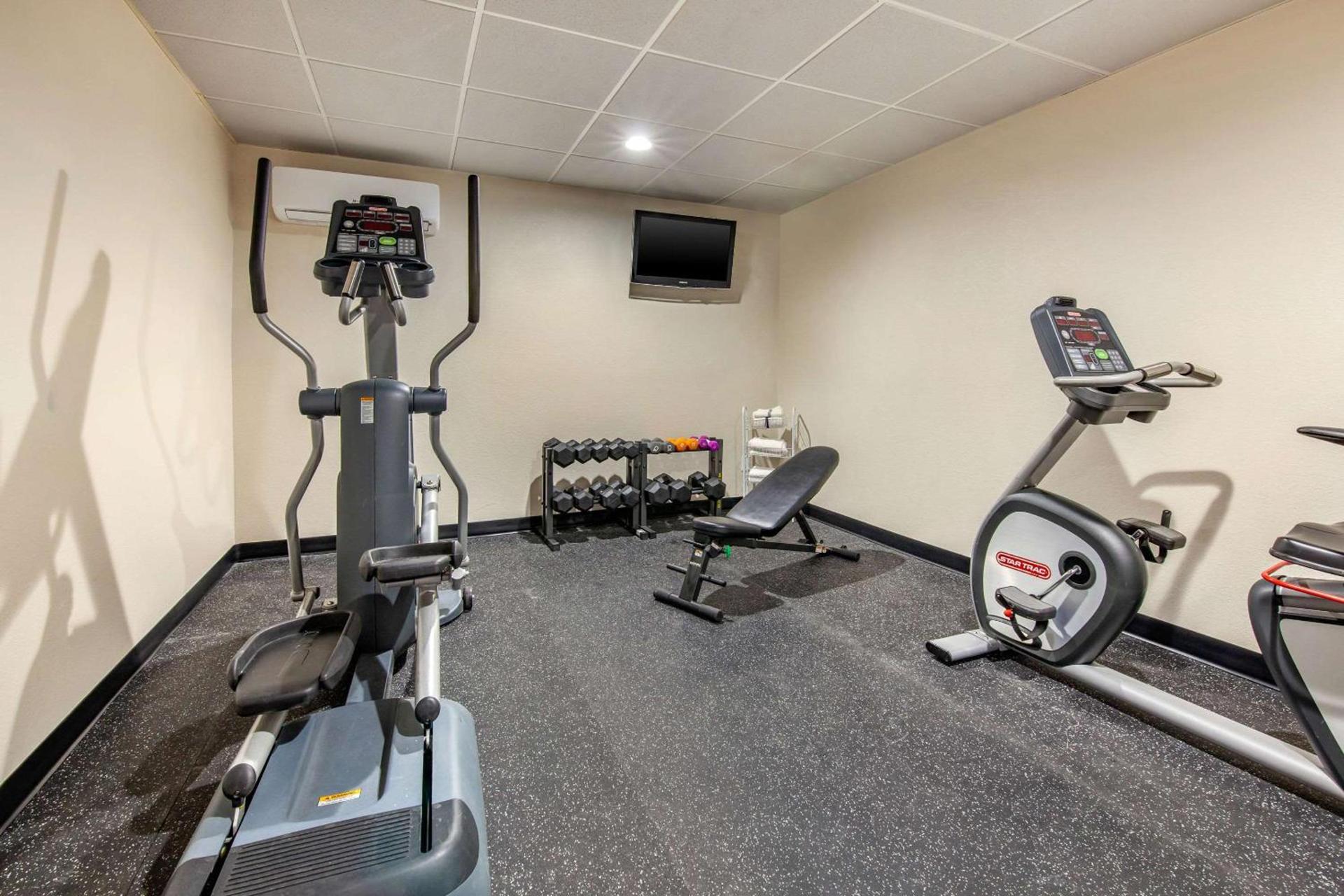 Quality Inn New London photo 28