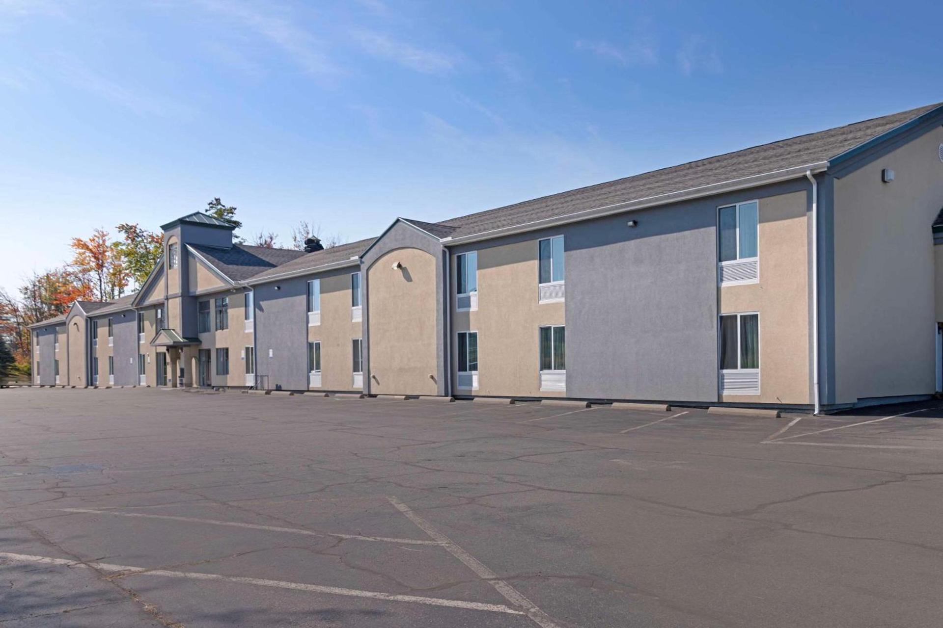 Quality Inn Lebanon - Hanover photo 4