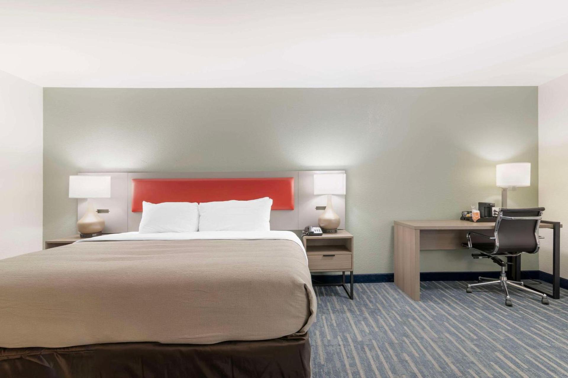 Quality Inn Lebanon - Hanover photo 11