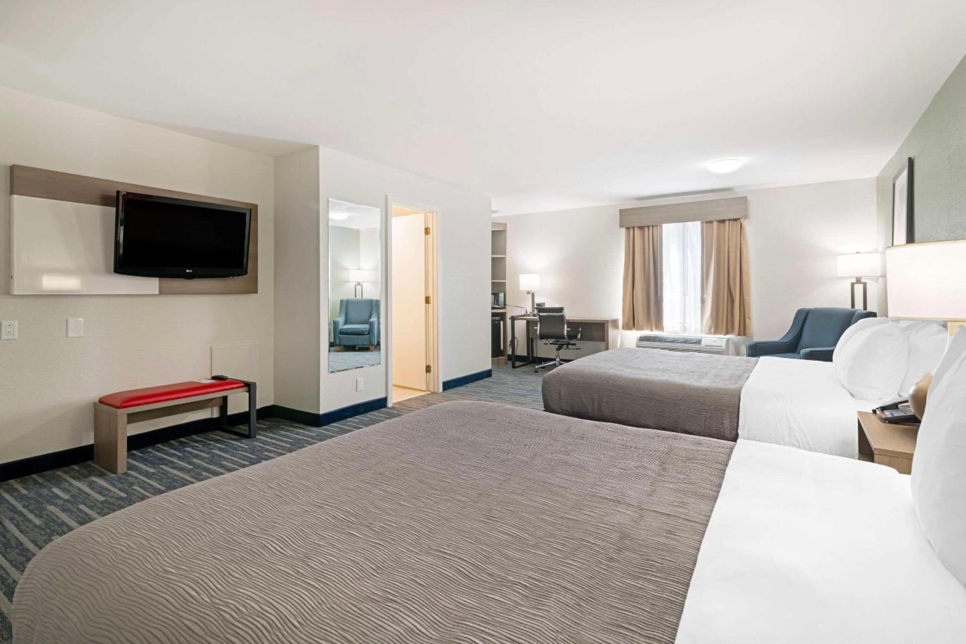 Quality Inn Lebanon - Hanover photo 13
