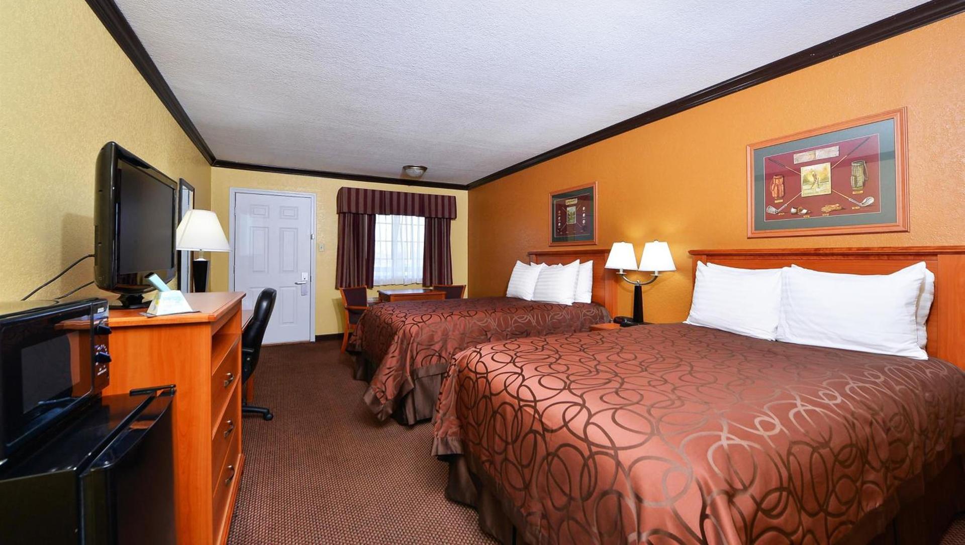 Xecutive Inn and Suites photo 14