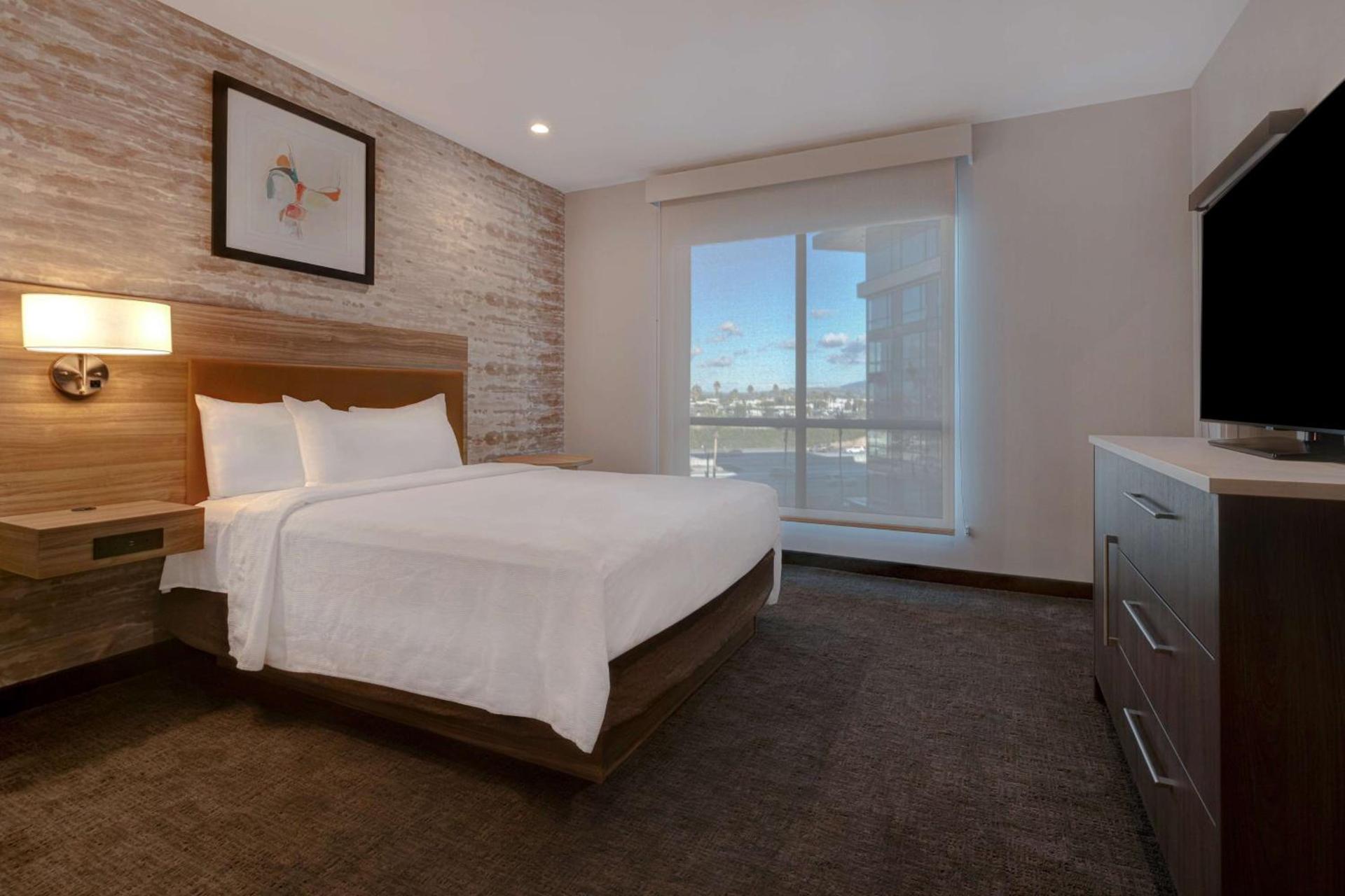 Home2 Suites By Hilton Anaheim Resort photo 19