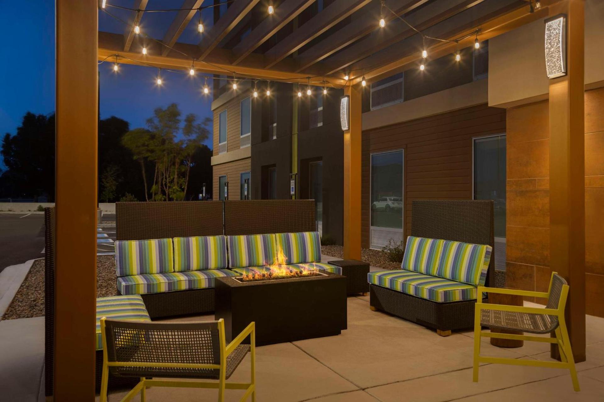 Home2 Suites By Hilton Clovis photo 3
