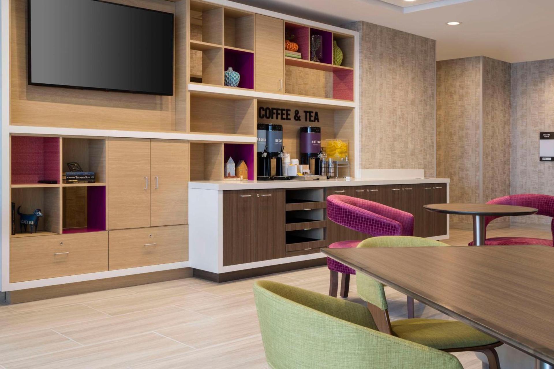 Home2 Suites By Hilton Clovis photo 11