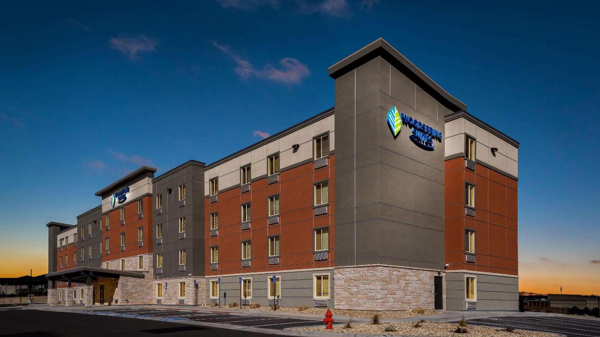 WoodSpring Suites Greeley photo 3
