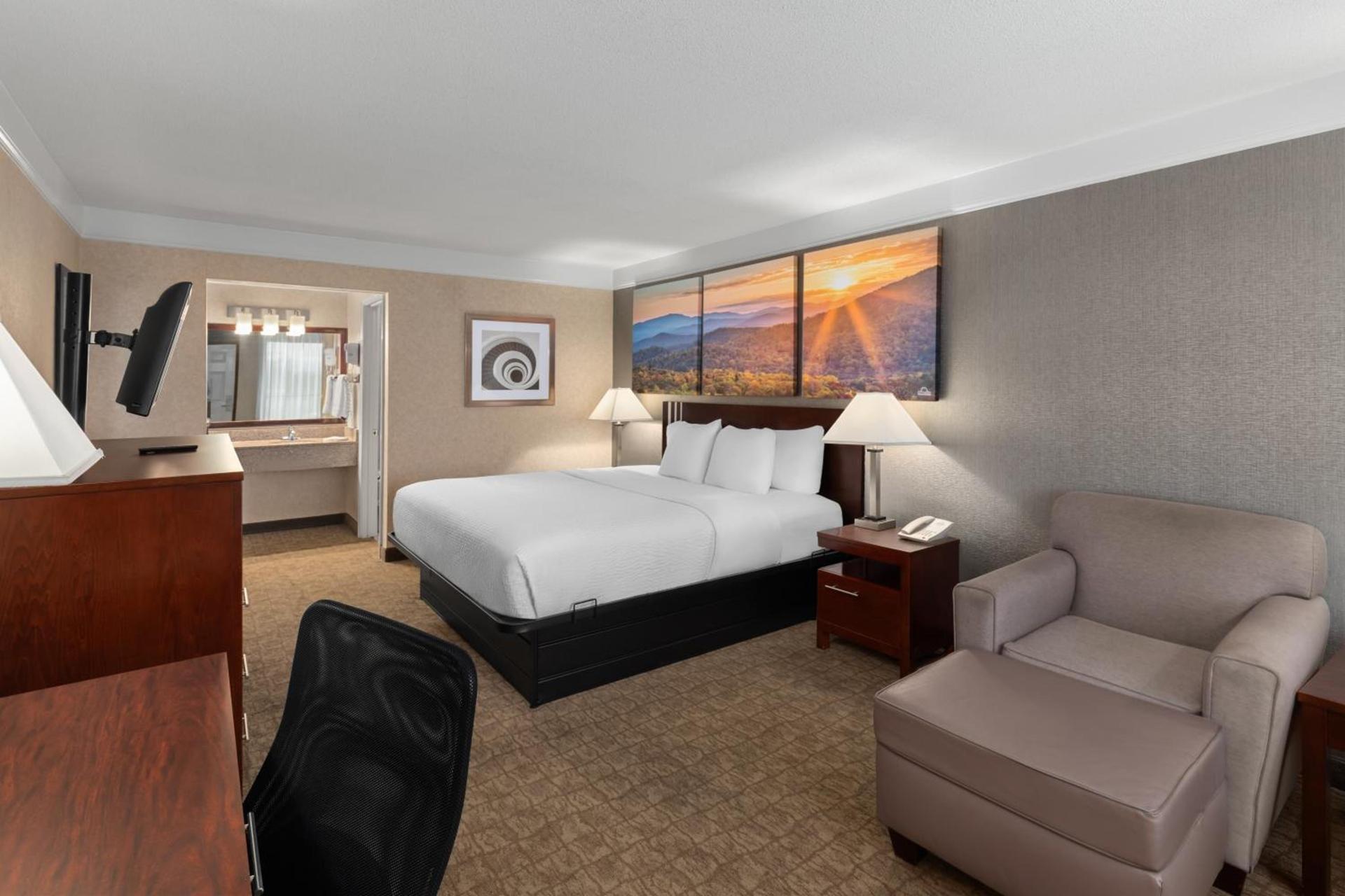 Days Inn by Wyndham Columbia Kentucky photo 36