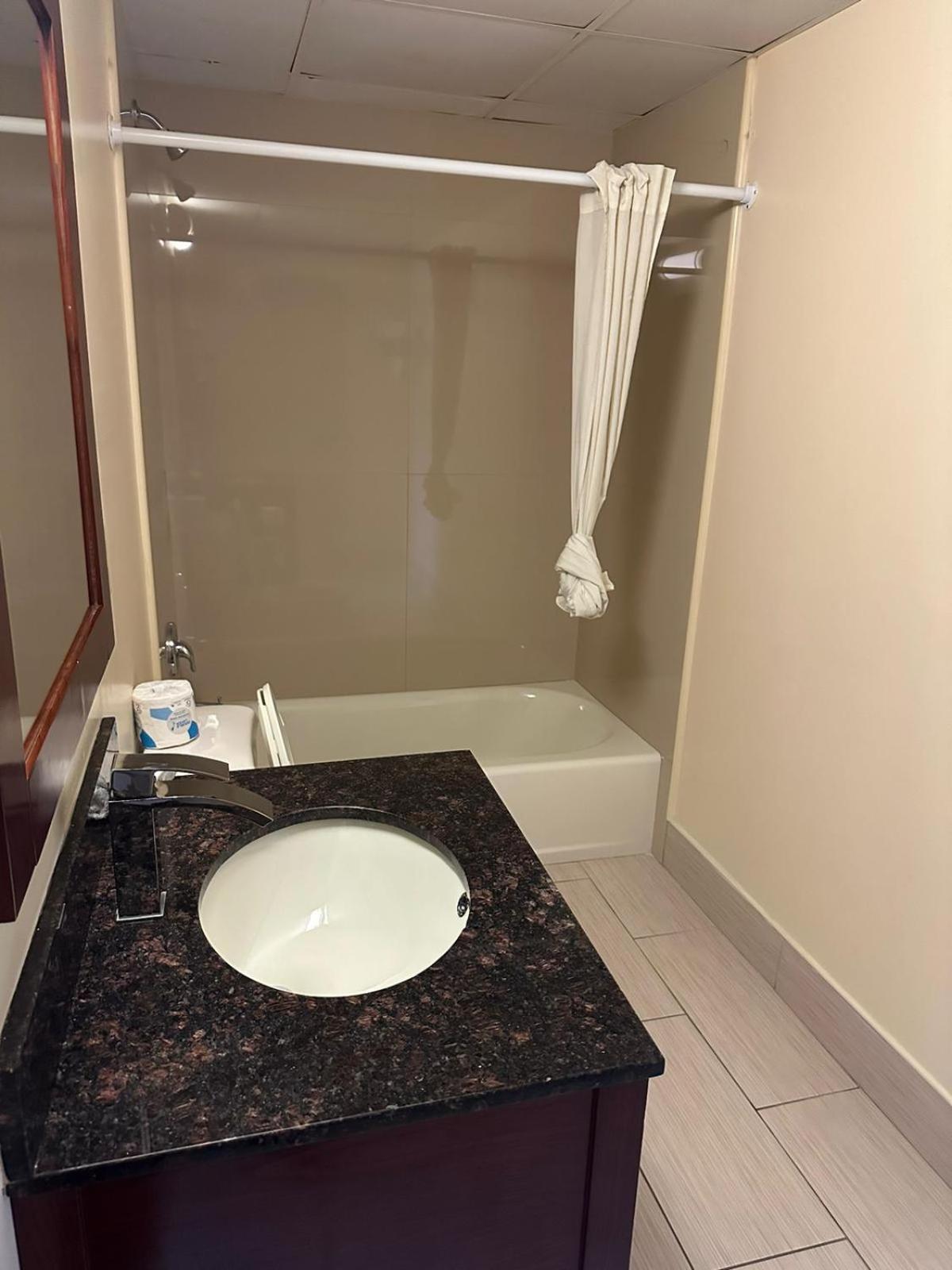 Circle Motor Lodge photo 72