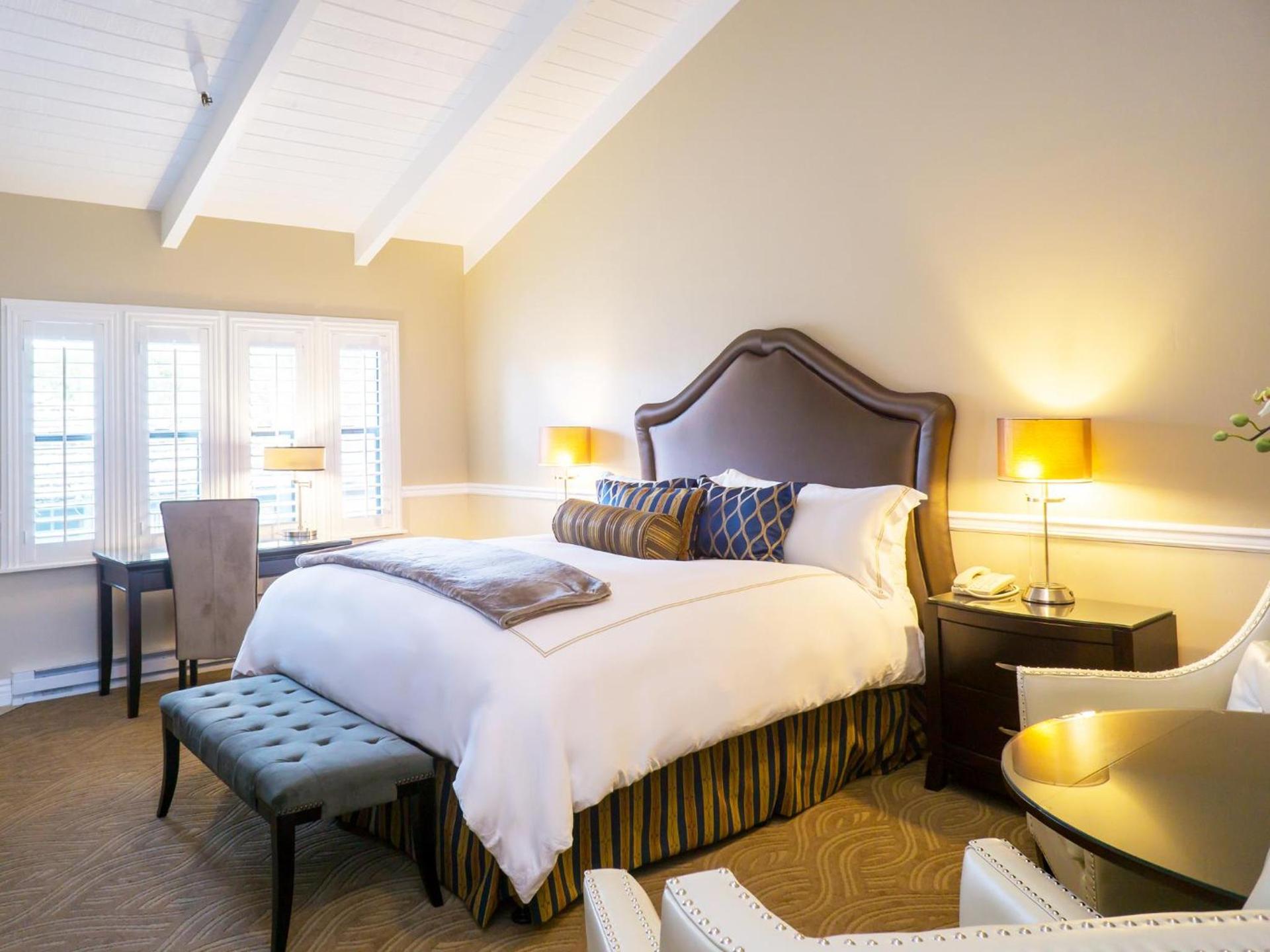 Carriage House Inn photo 7