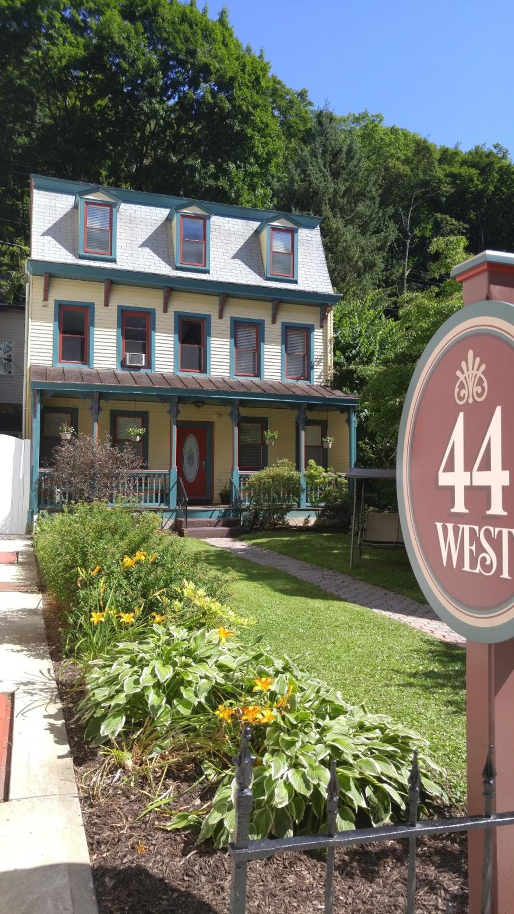 The Inn at Jim Thorpe photo 23