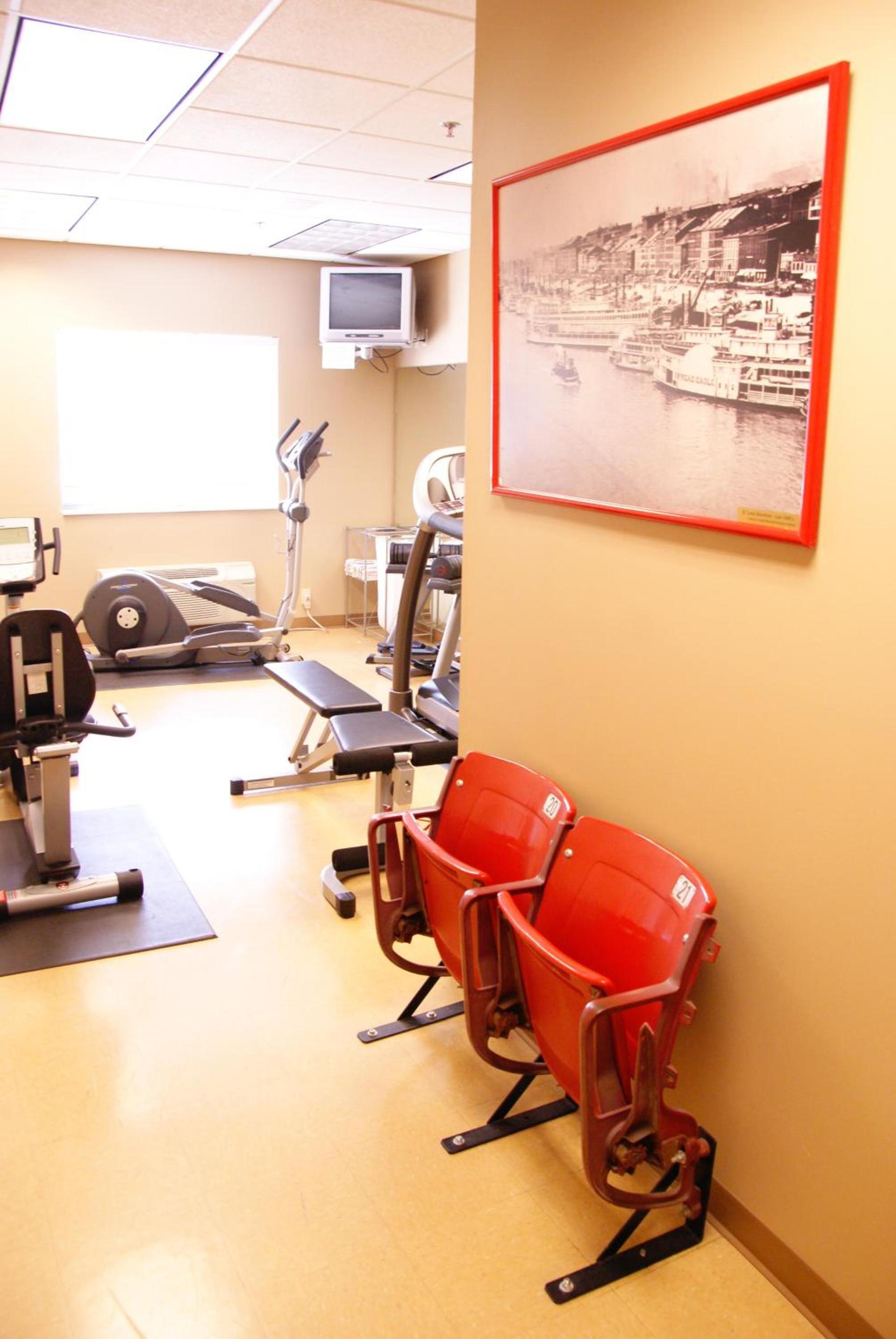 Country Hearth Inn & Suites Edwardsville photo 6